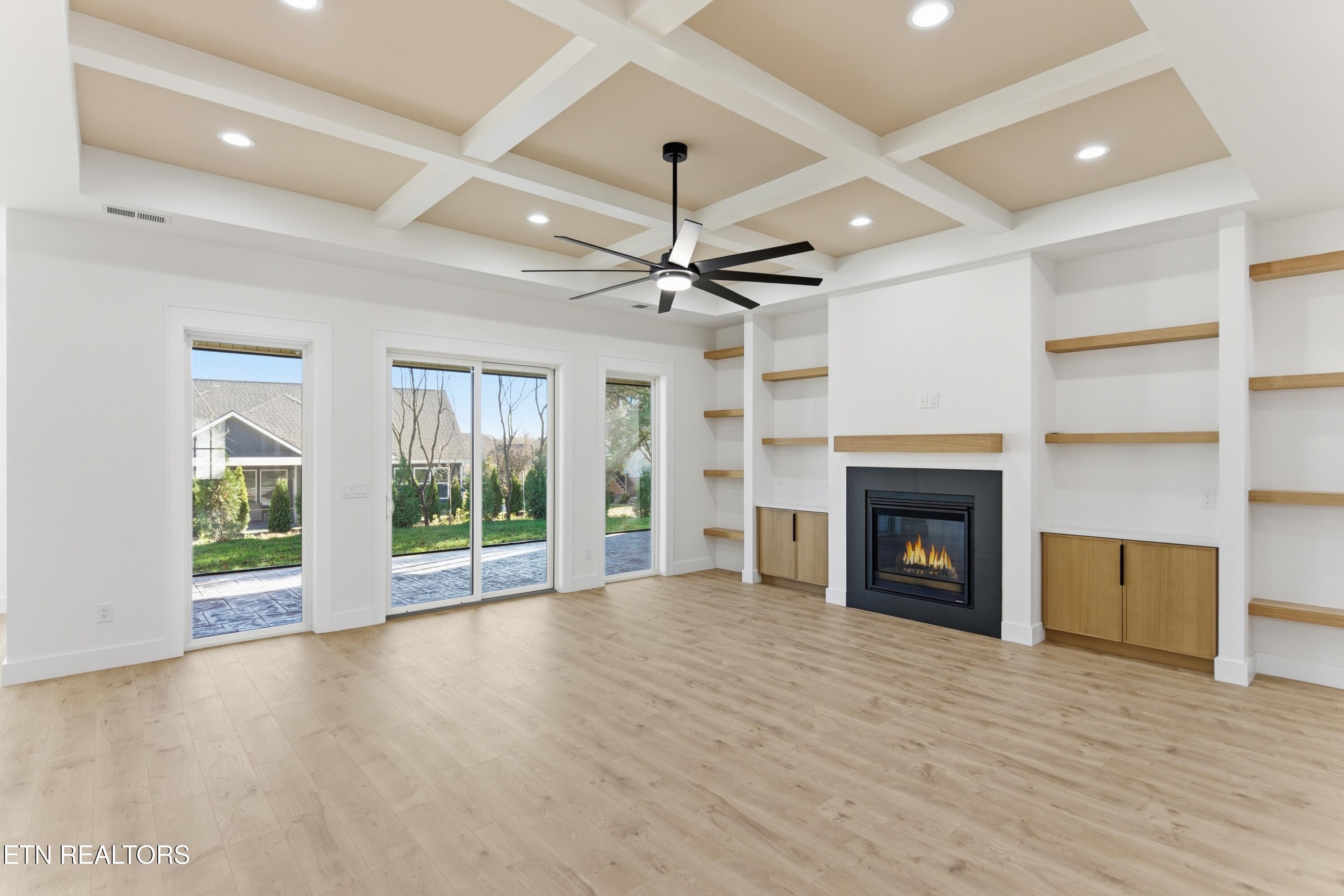 180 Amohi Way Loudon TN 37774