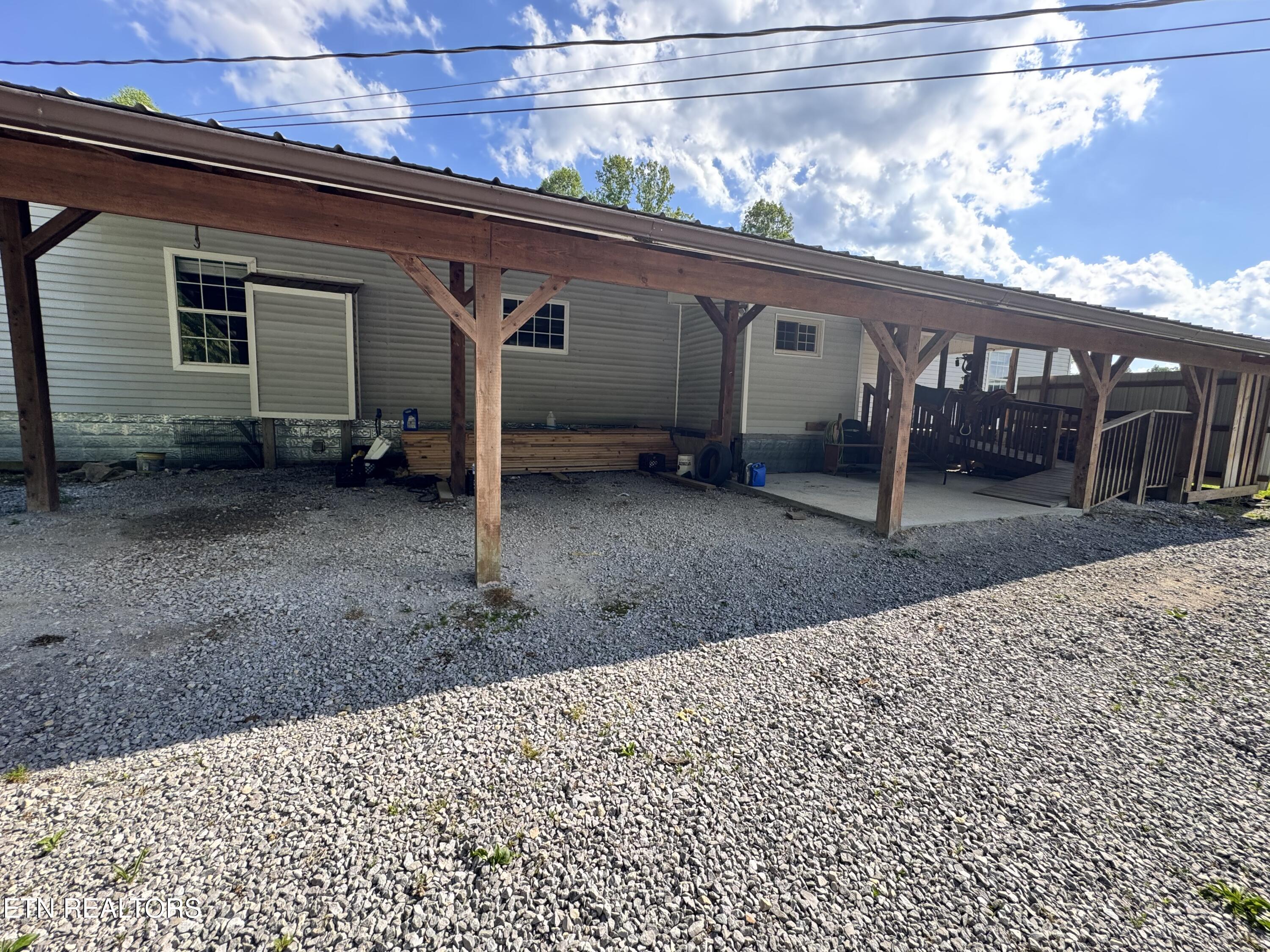 204 Honey Creek Loop Road Allardt TN 38504