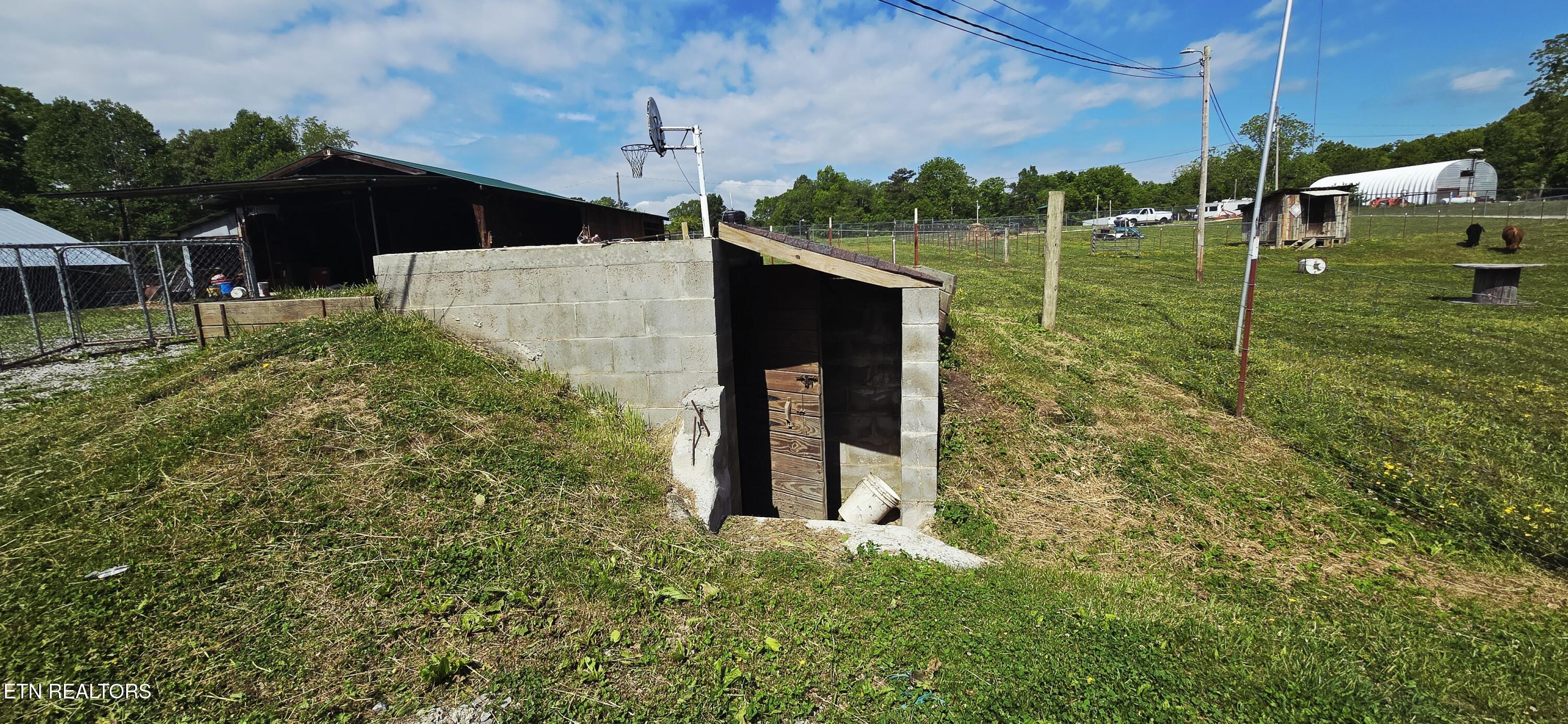 204 Honey Creek Loop Road Allardt TN 38504