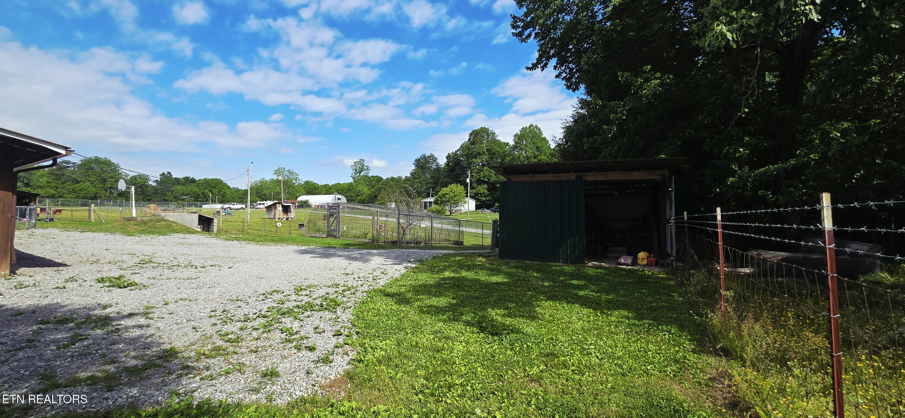 204 Honey Creek Loop Road Allardt TN 38504