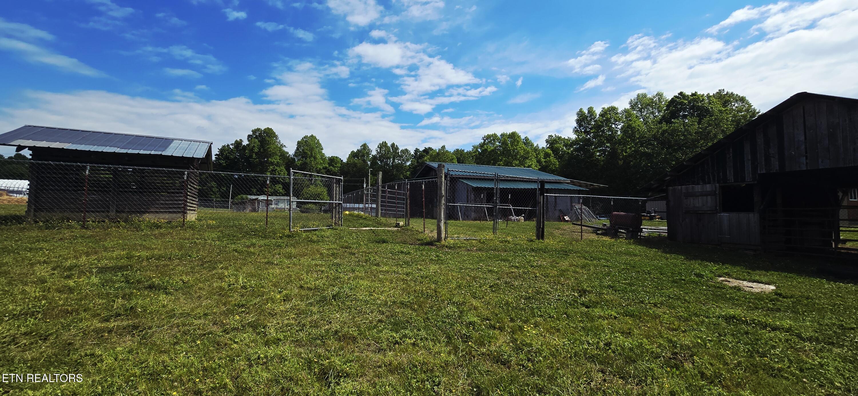204 Honey Creek Loop Road Allardt TN 38504