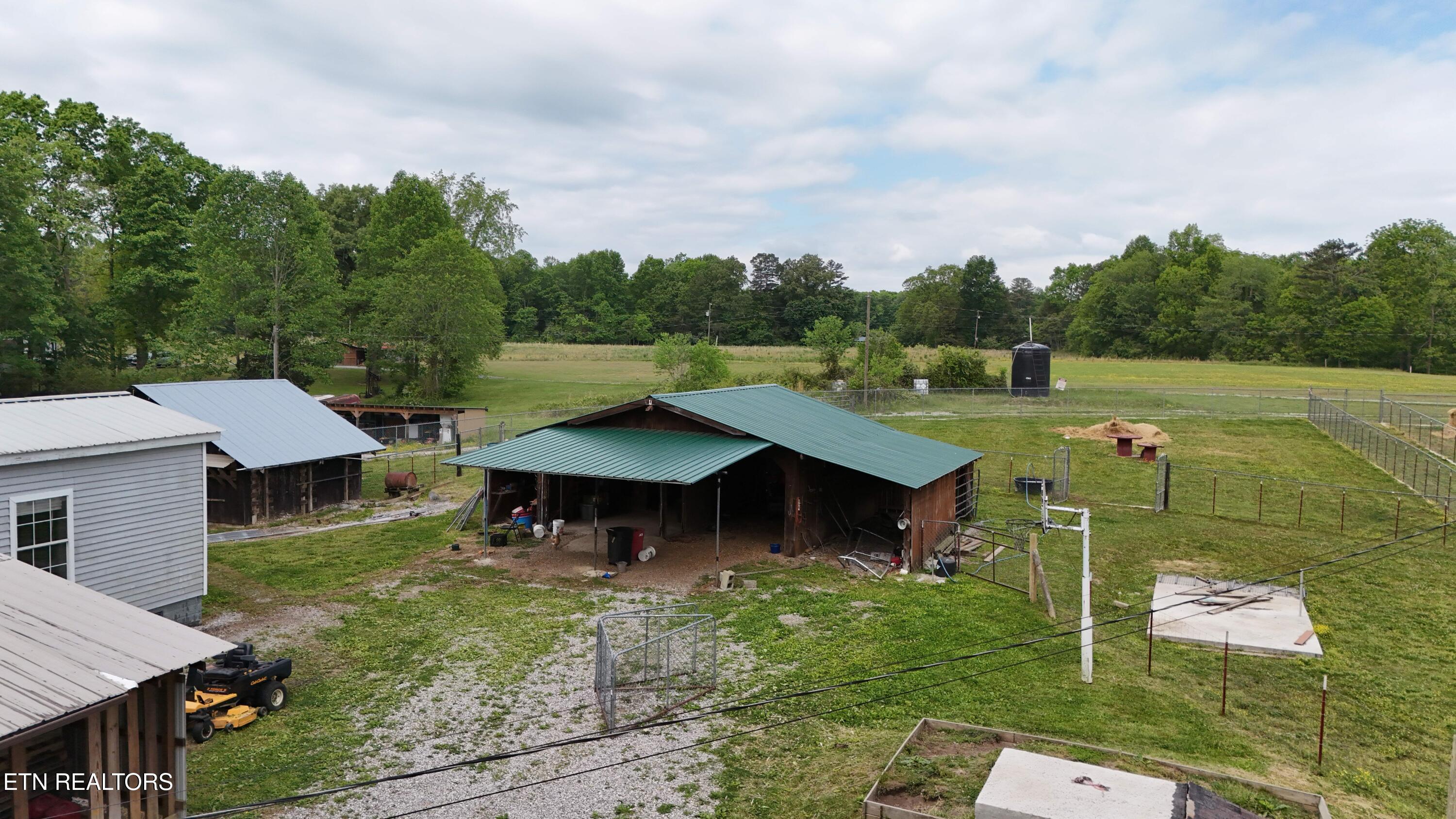 204 Honey Creek Loop Road Allardt TN 38504
