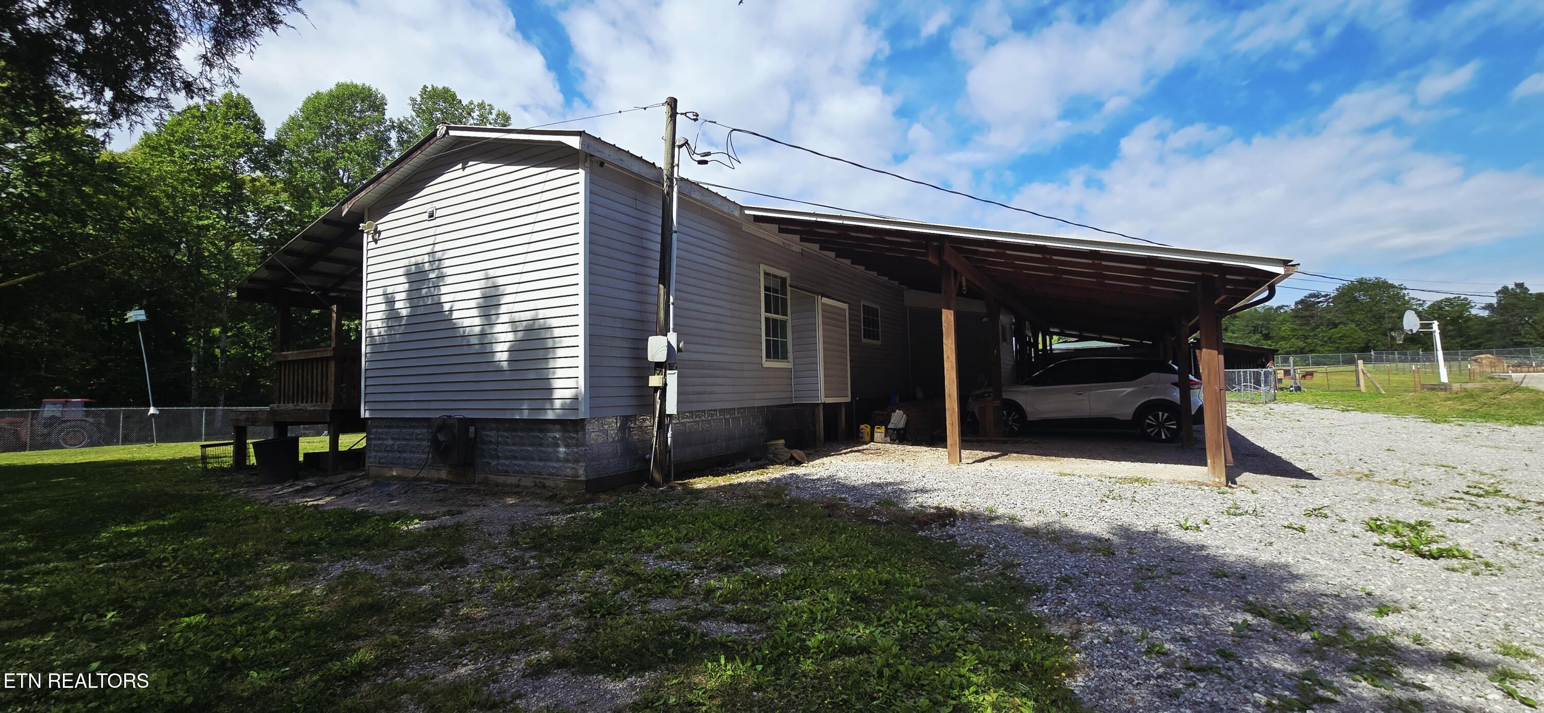 204 Honey Creek Loop Road Allardt TN 38504