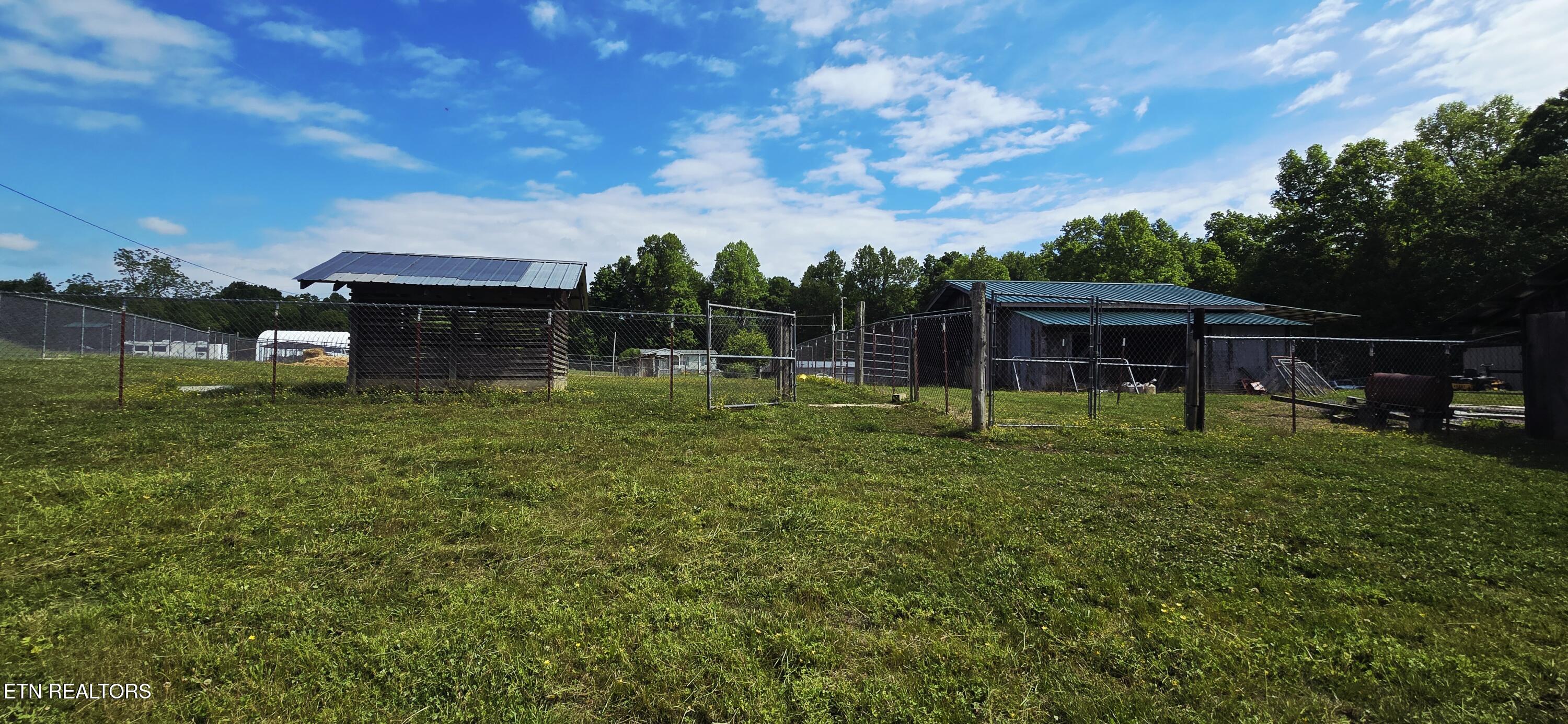 204 Honey Creek Loop Road Allardt TN 38504
