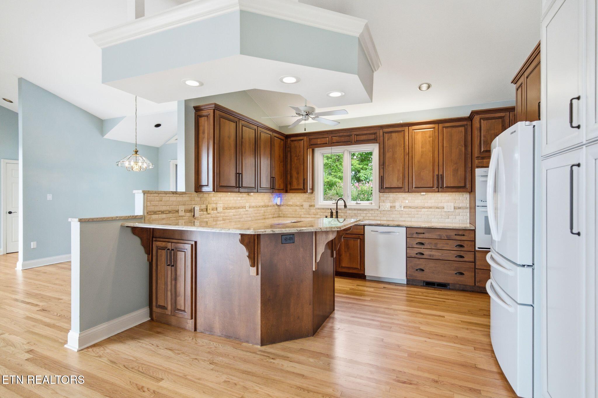 212 Kiyuga Lane Loudon TN 37774