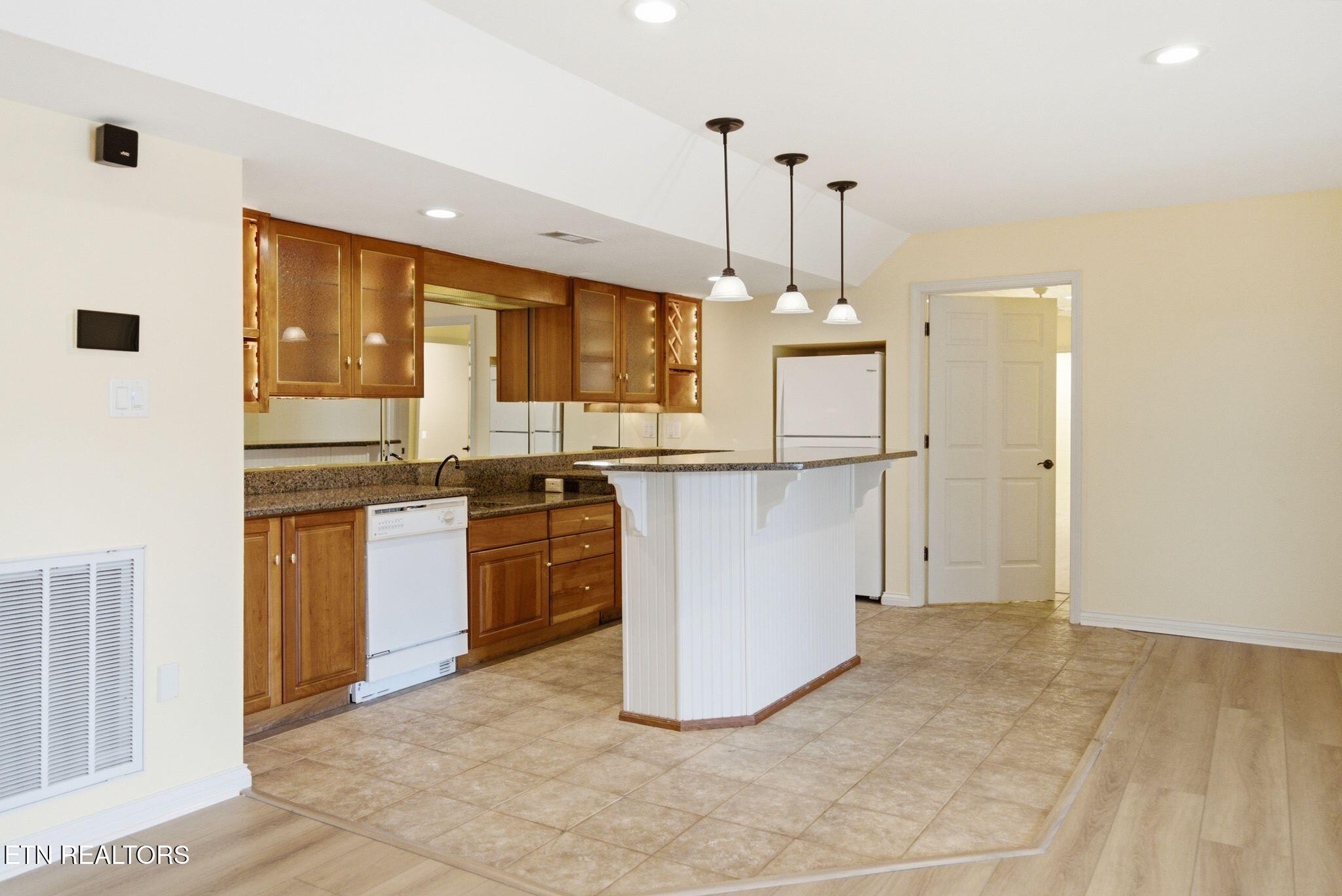 212 Kiyuga Lane Loudon TN 37774