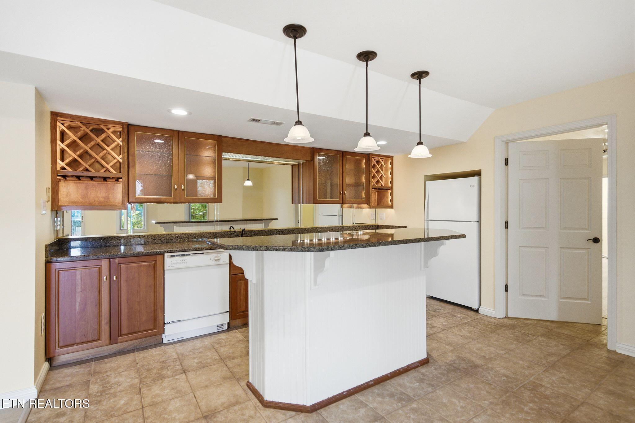 212 Kiyuga Lane Loudon TN 37774