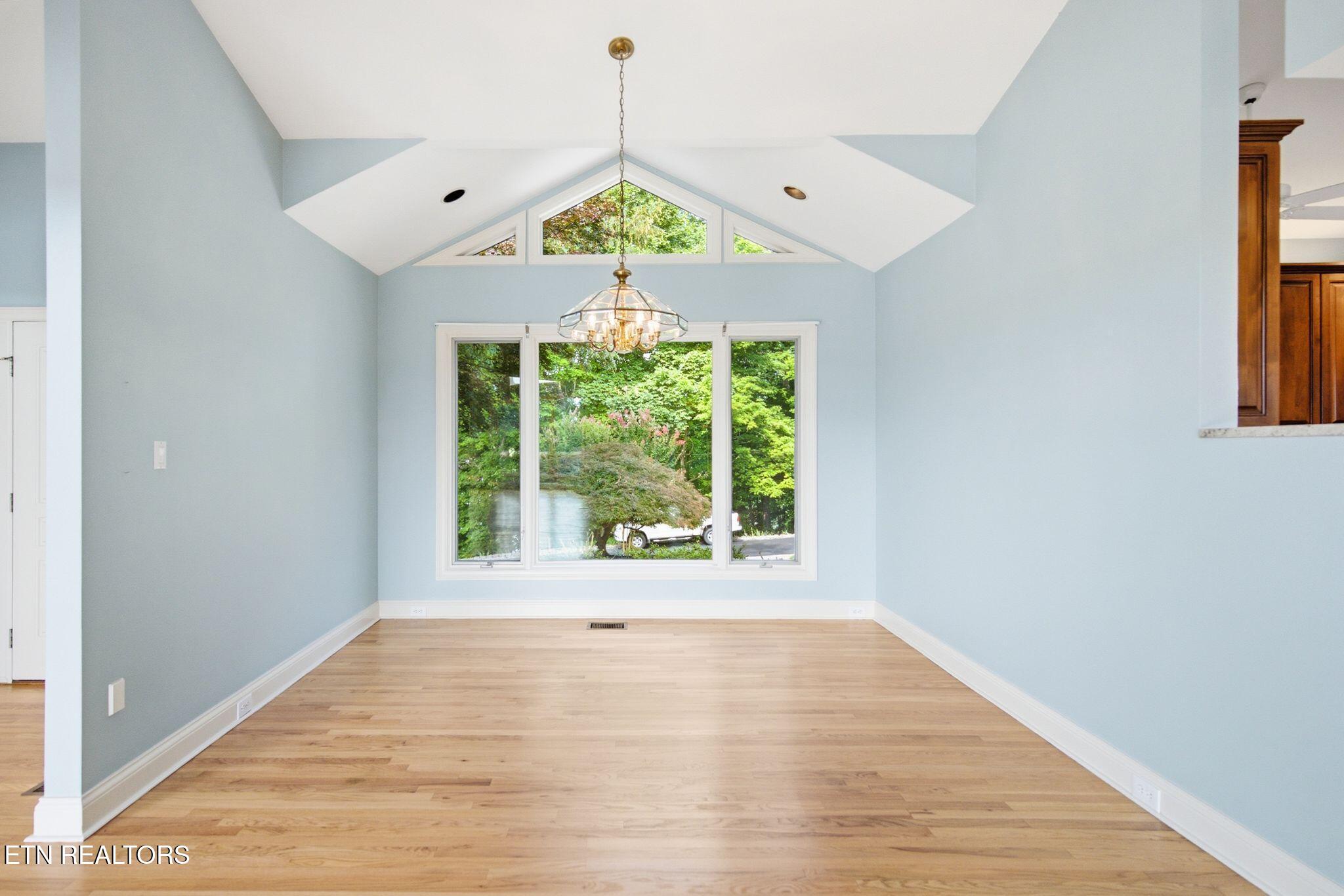 212 Kiyuga Lane Loudon TN 37774