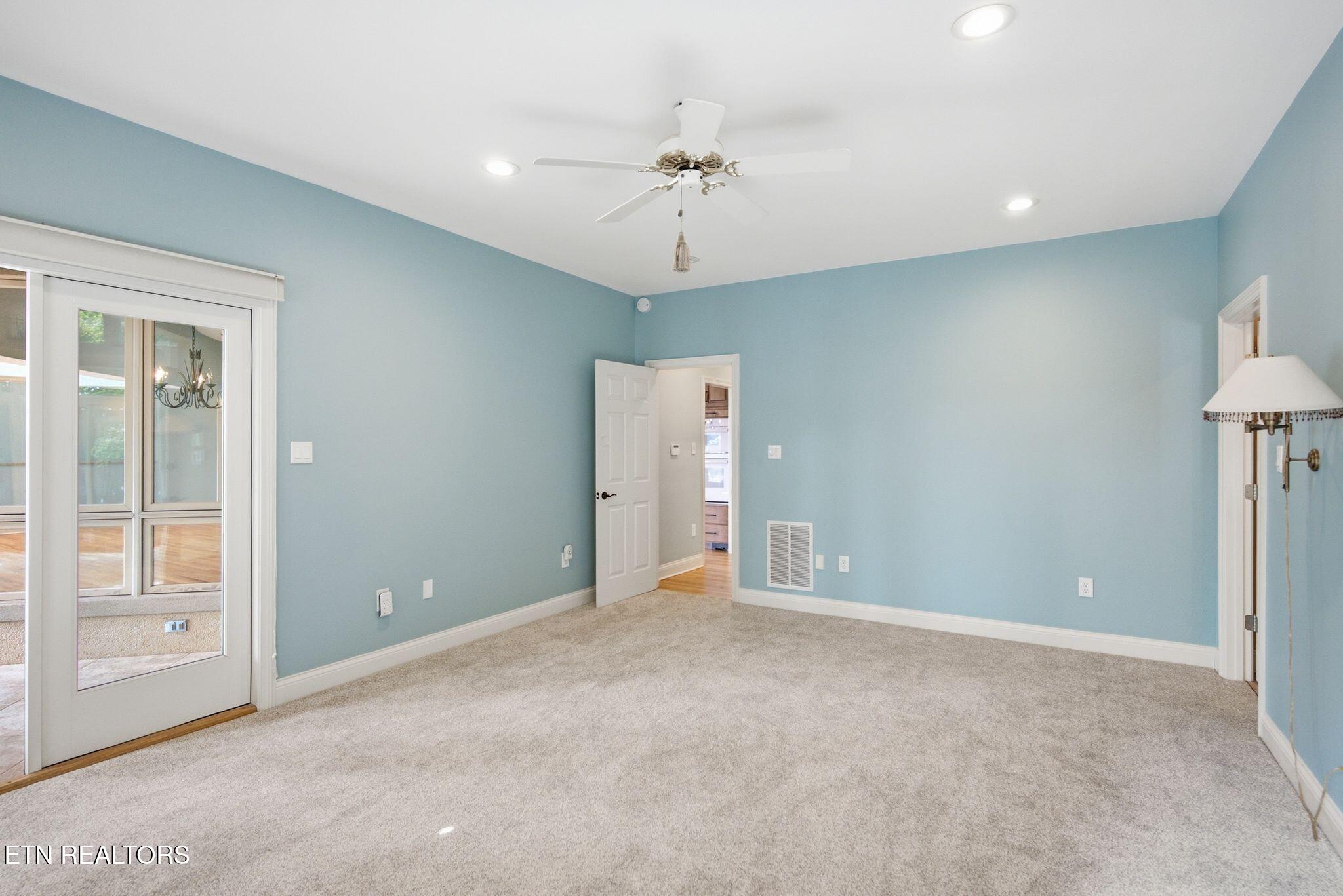 212 Kiyuga Lane Loudon TN 37774