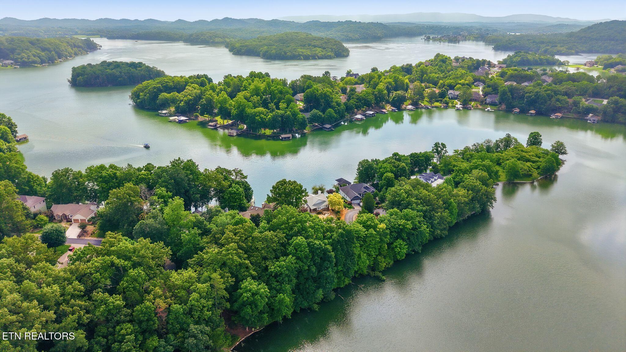 212 Kiyuga Lane Loudon TN 37774