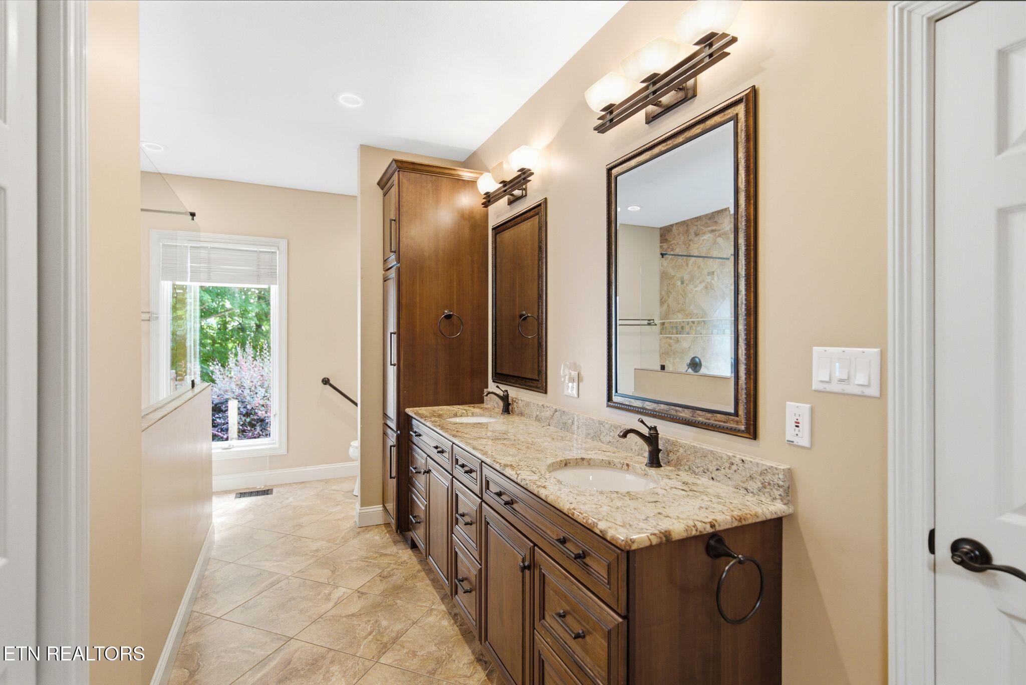 212 Kiyuga Lane Loudon TN 37774