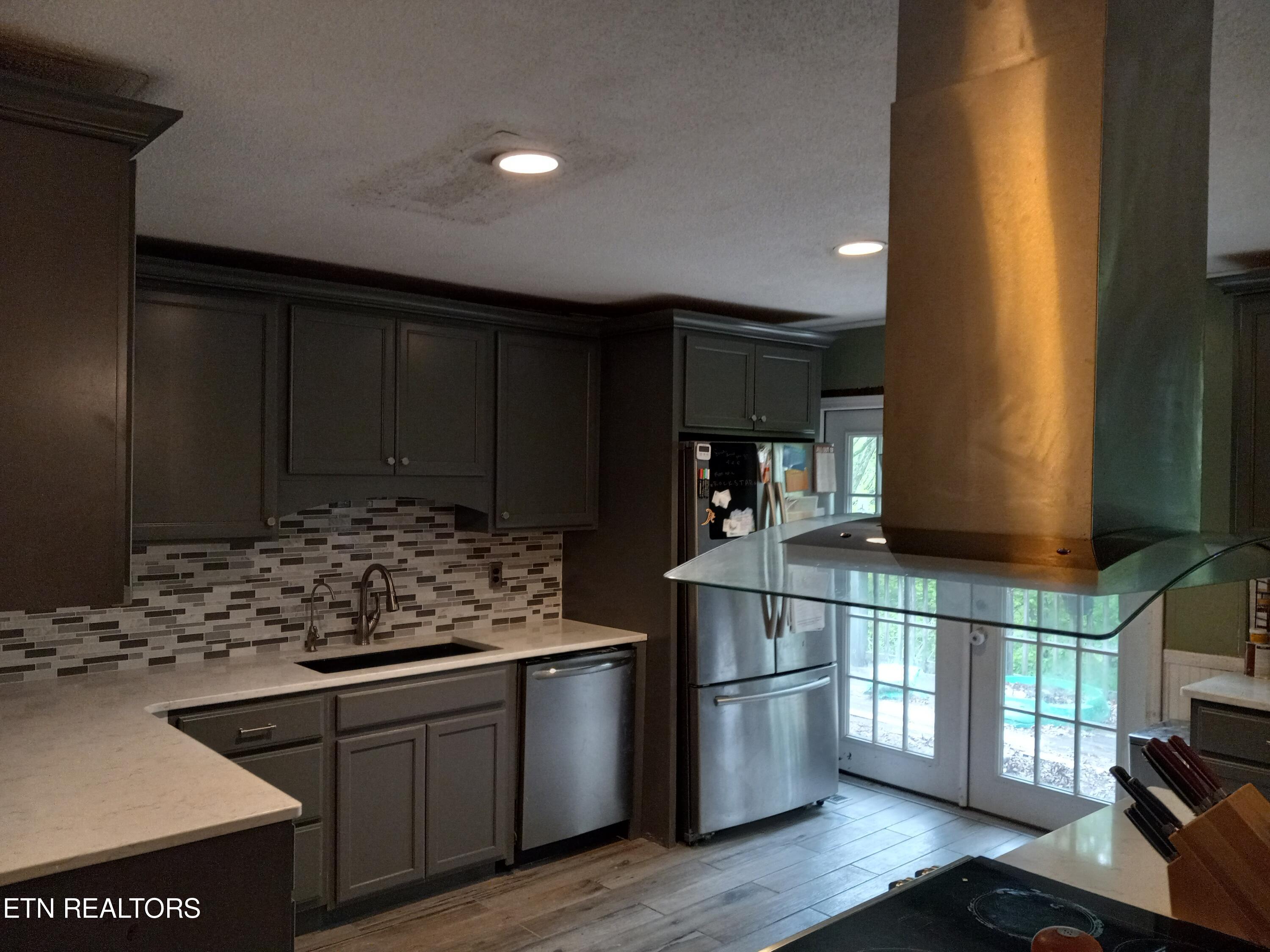 4604 NE Mockingbird Drive Knoxville TN 37918