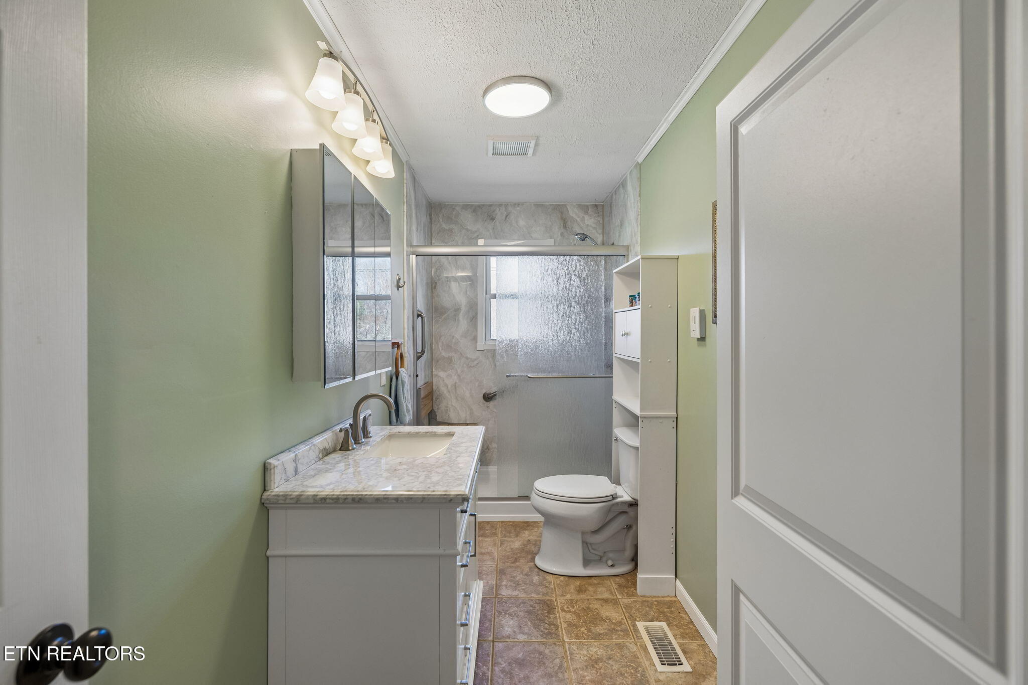 704 Pea Ridge Road Sunbright TN 37872