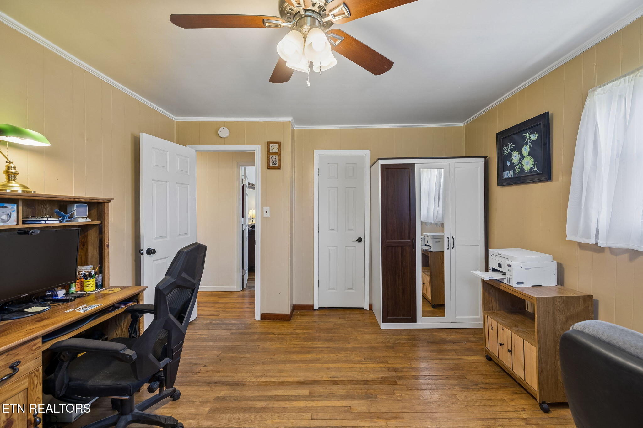 704 Pea Ridge Road Sunbright TN 37872