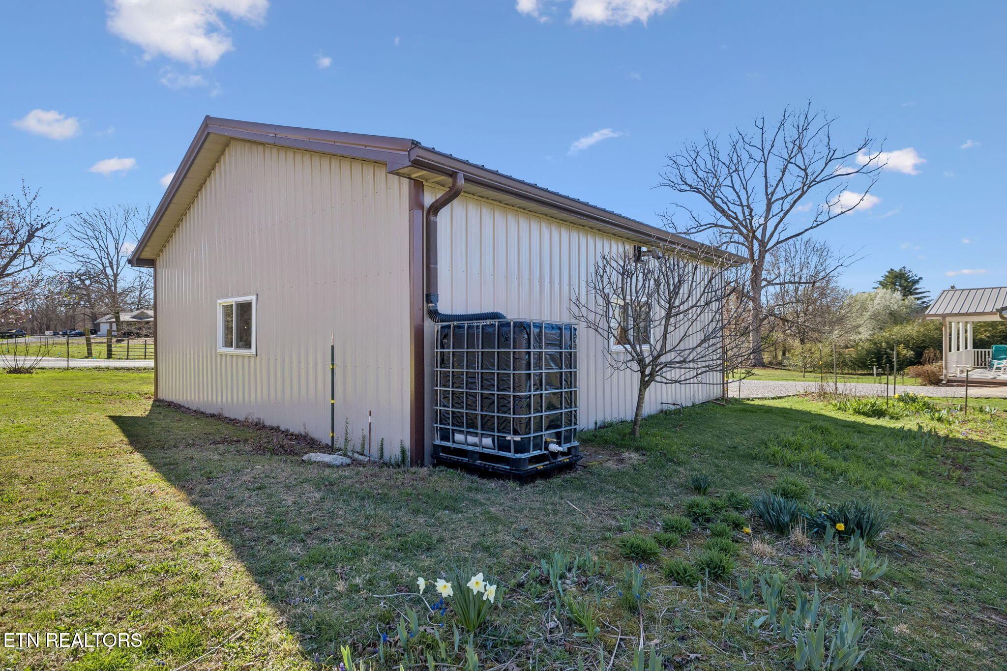 704 Pea Ridge Road Sunbright TN 37872