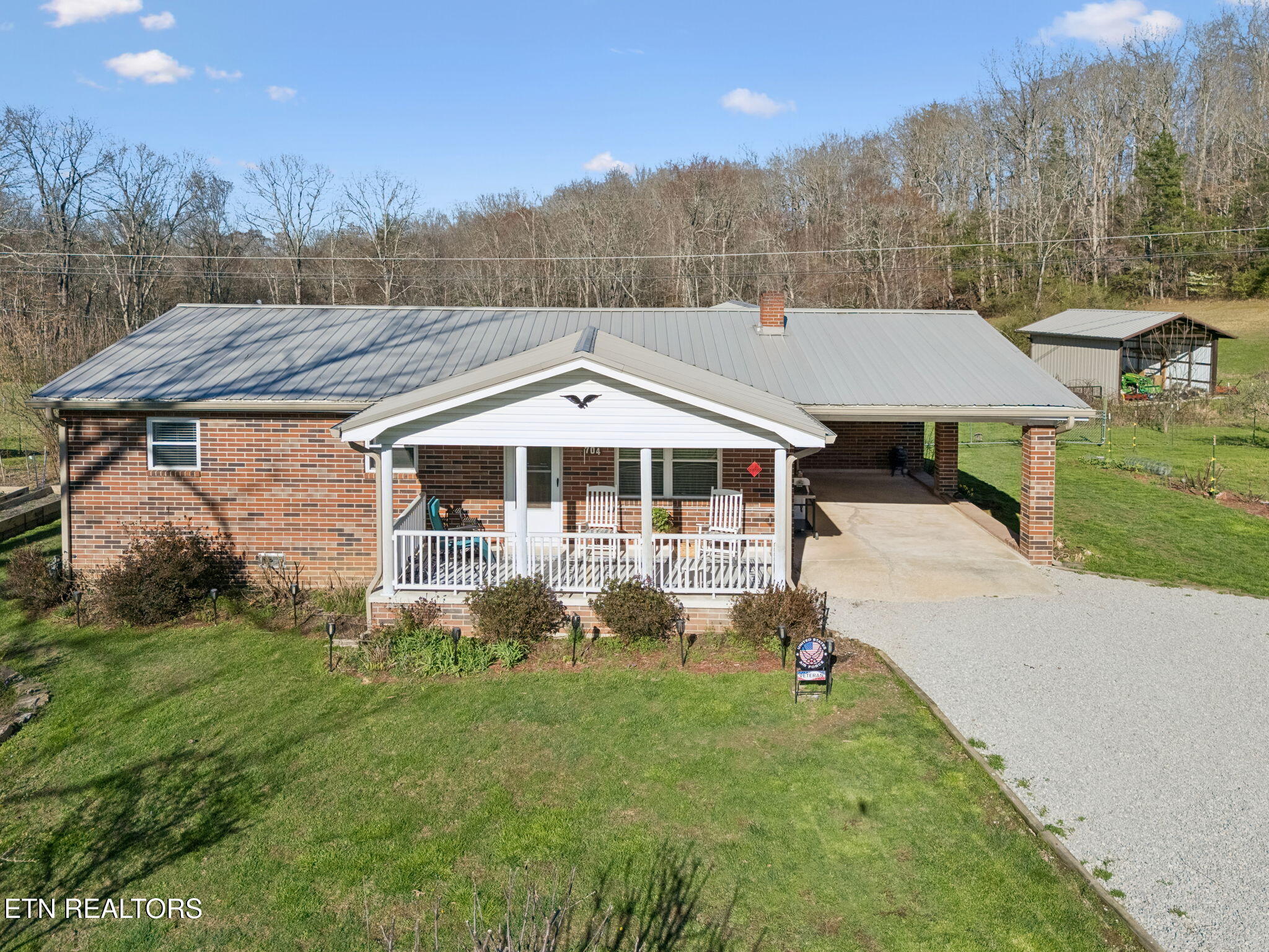 704 Pea Ridge Road Sunbright TN 37872