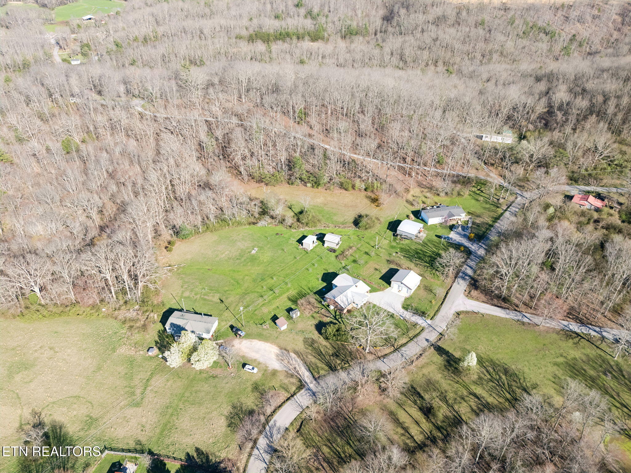 704 Pea Ridge Road Sunbright TN 37872