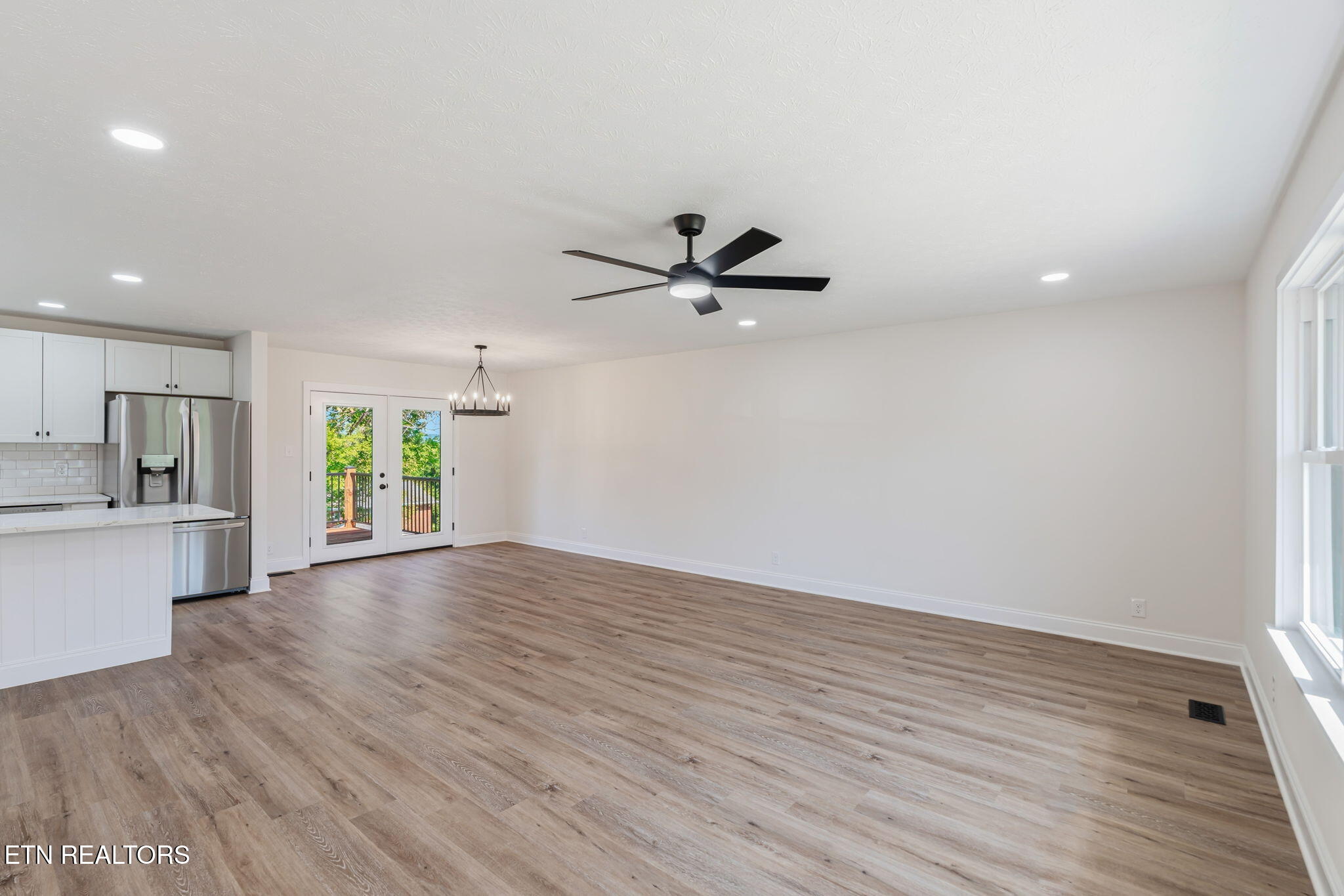 8236 Spruceland Road Powell TN 37849