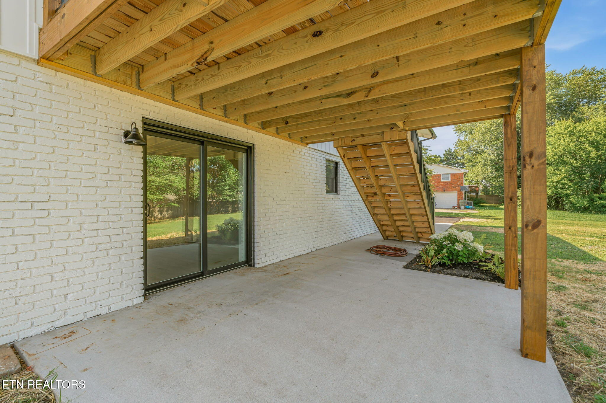 8236 Spruceland Road Powell TN 37849