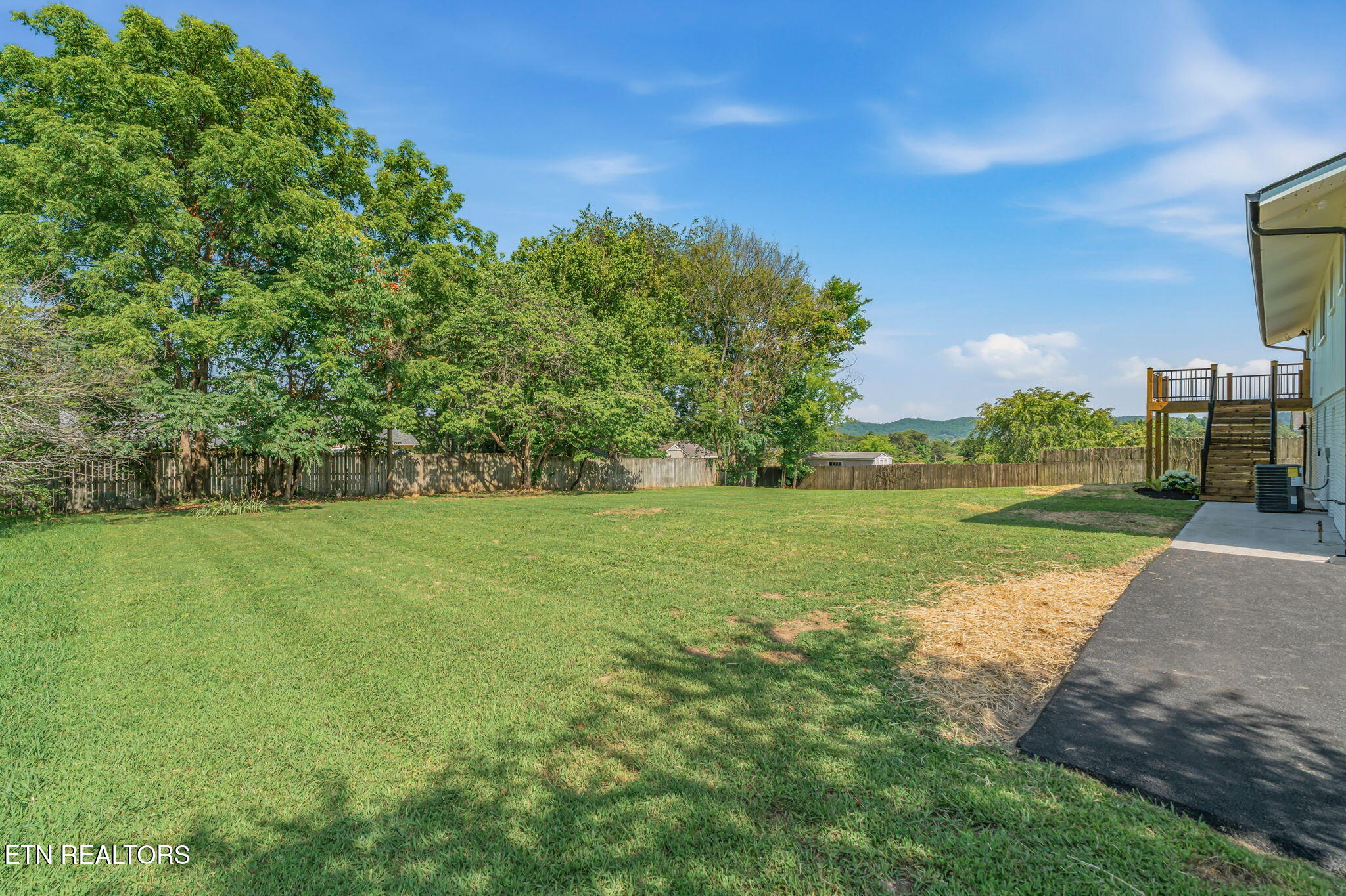 8236 Spruceland Road Powell TN 37849