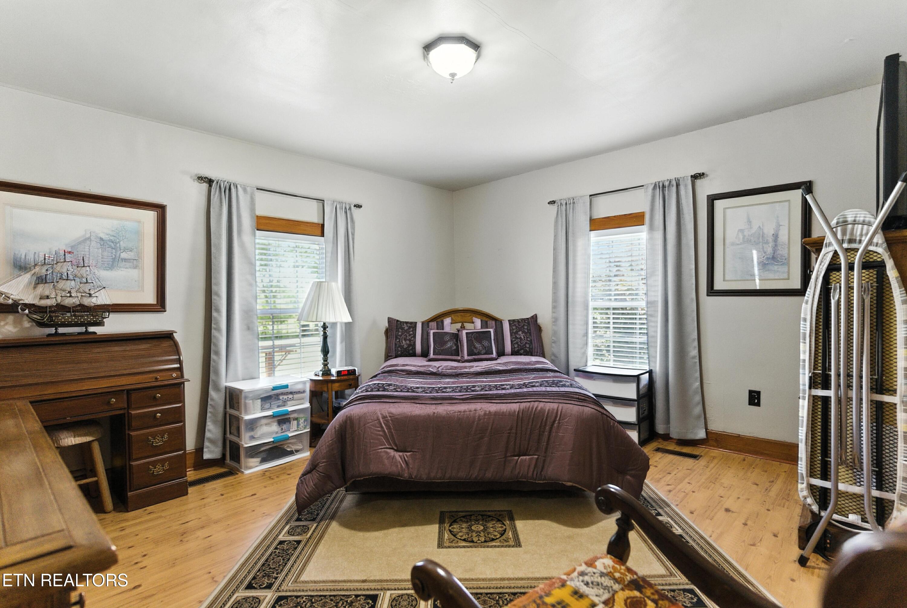 125 Barnes Lane Strawberry Plains TN 37871