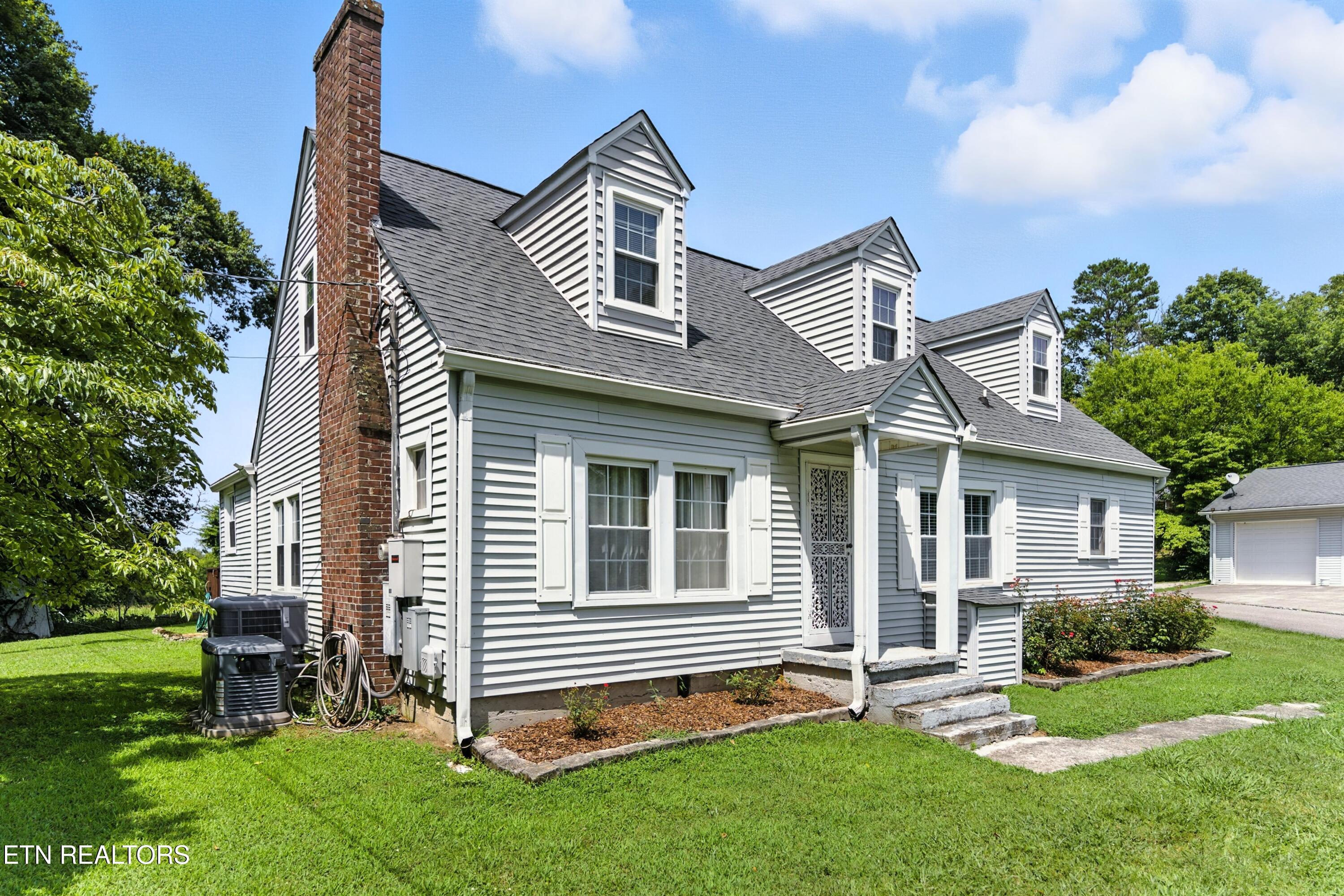 125 Barnes Lane Strawberry Plains TN 37871