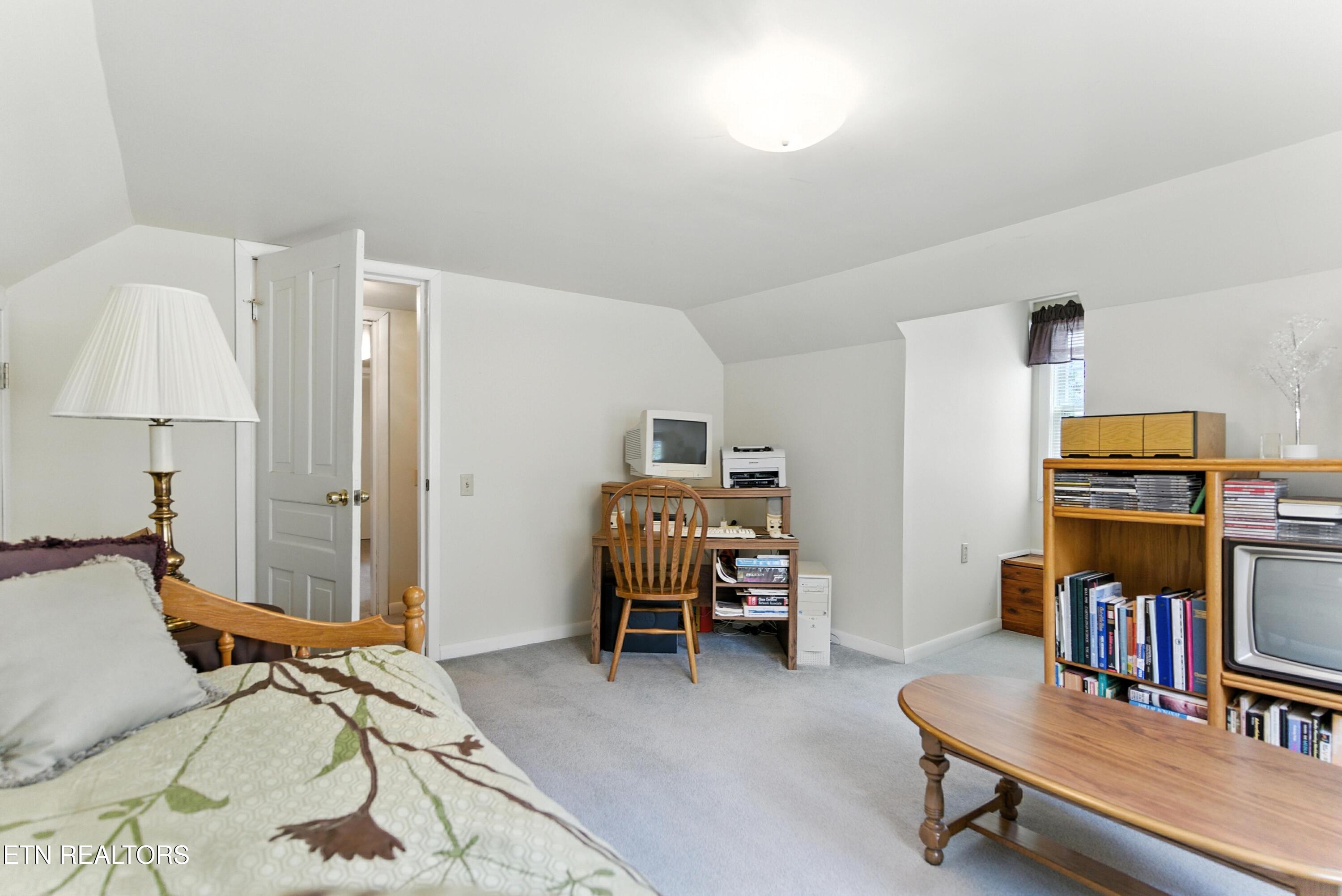 125 Barnes Lane Strawberry Plains TN 37871
