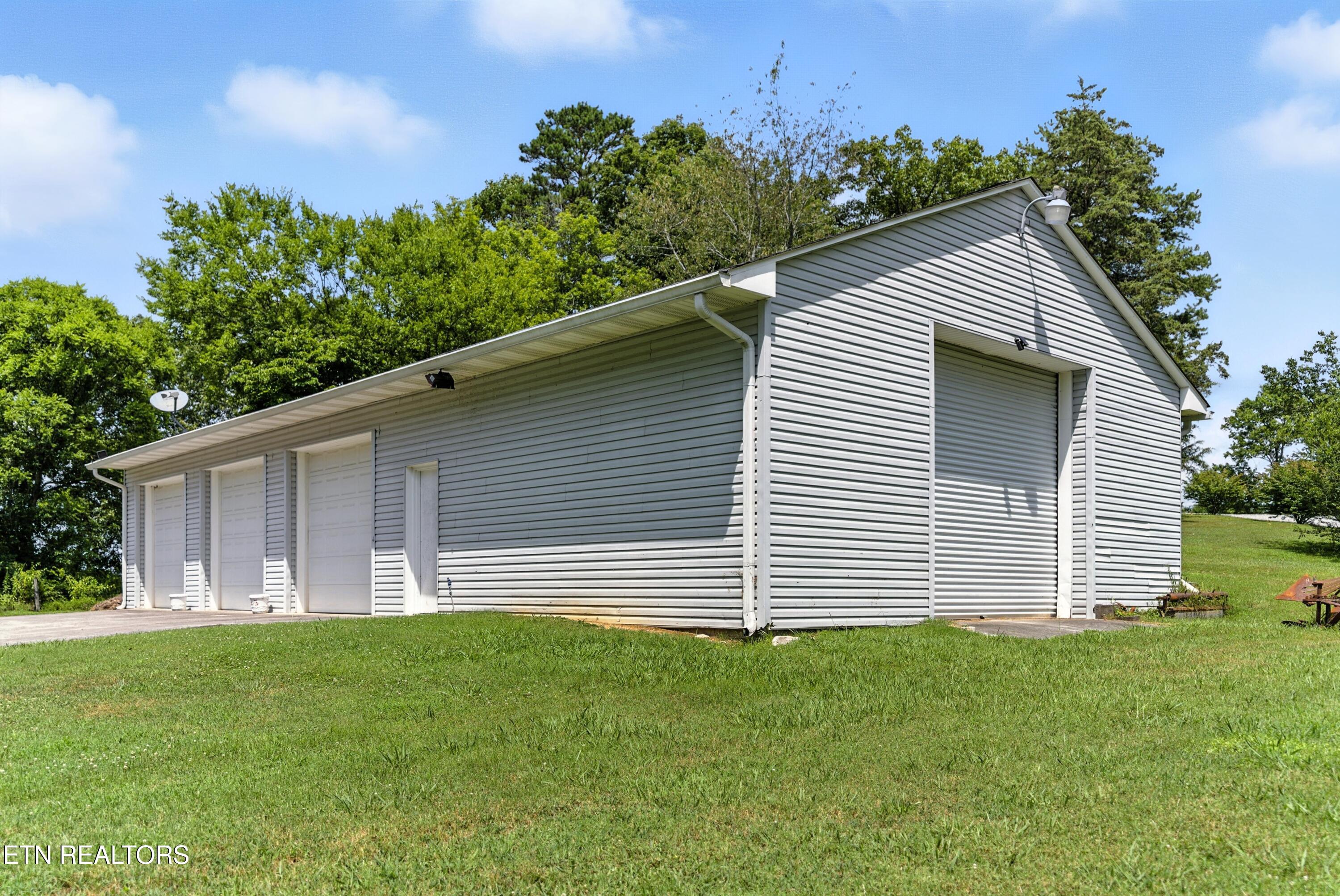 125 Barnes Lane Strawberry Plains TN 37871