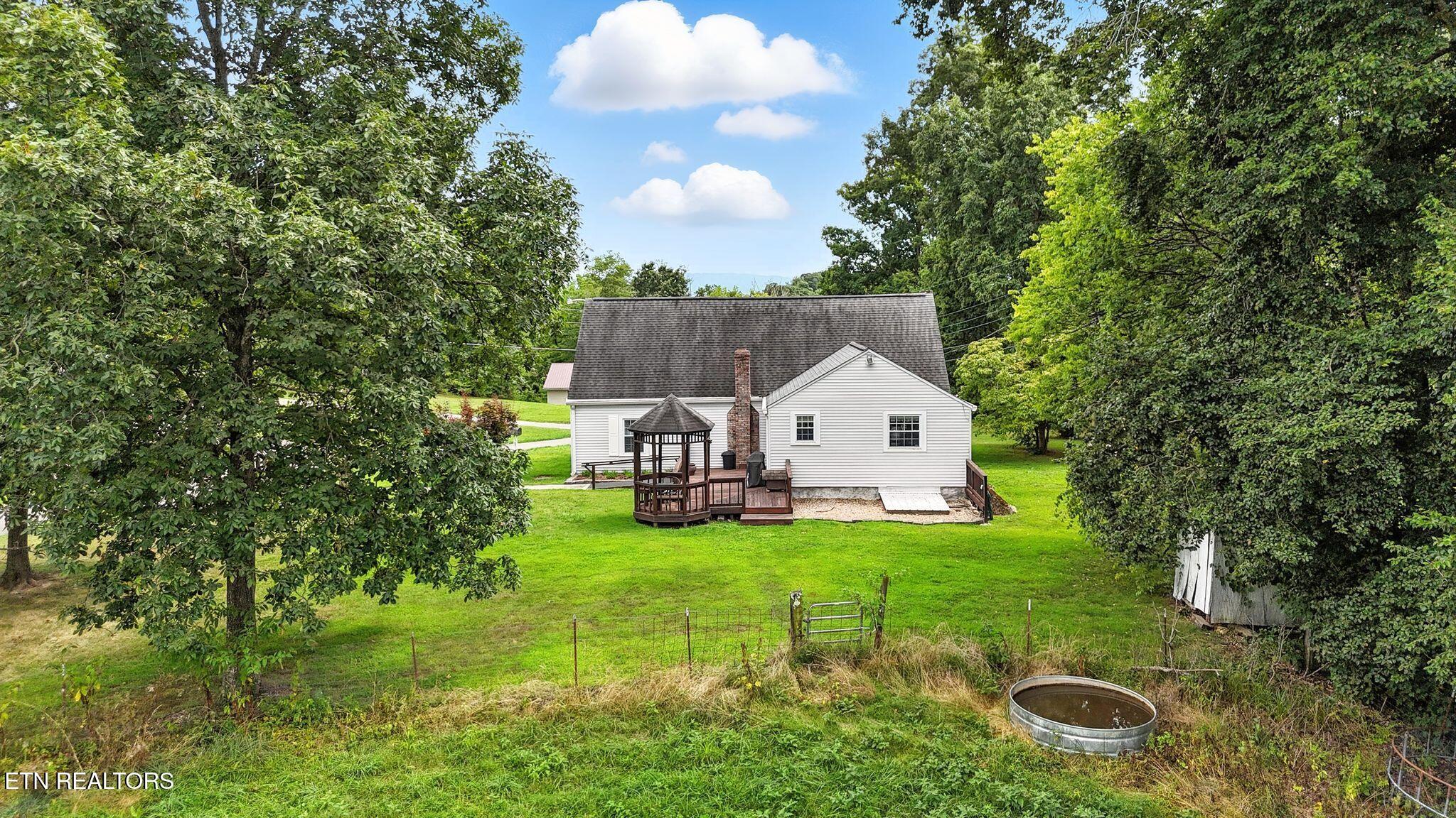 125 Barnes Lane Strawberry Plains TN 37871