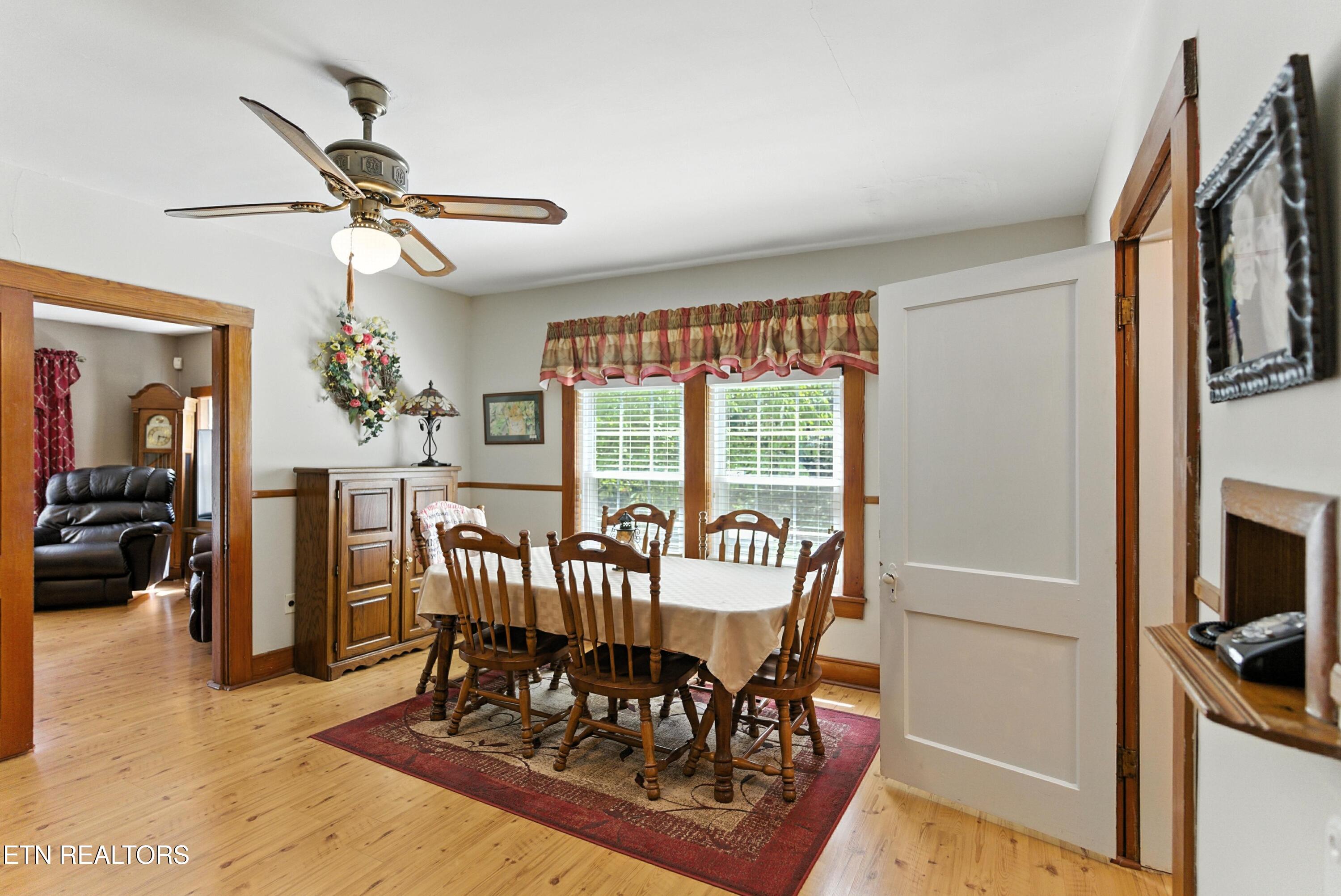 125 Barnes Lane Strawberry Plains TN 37871