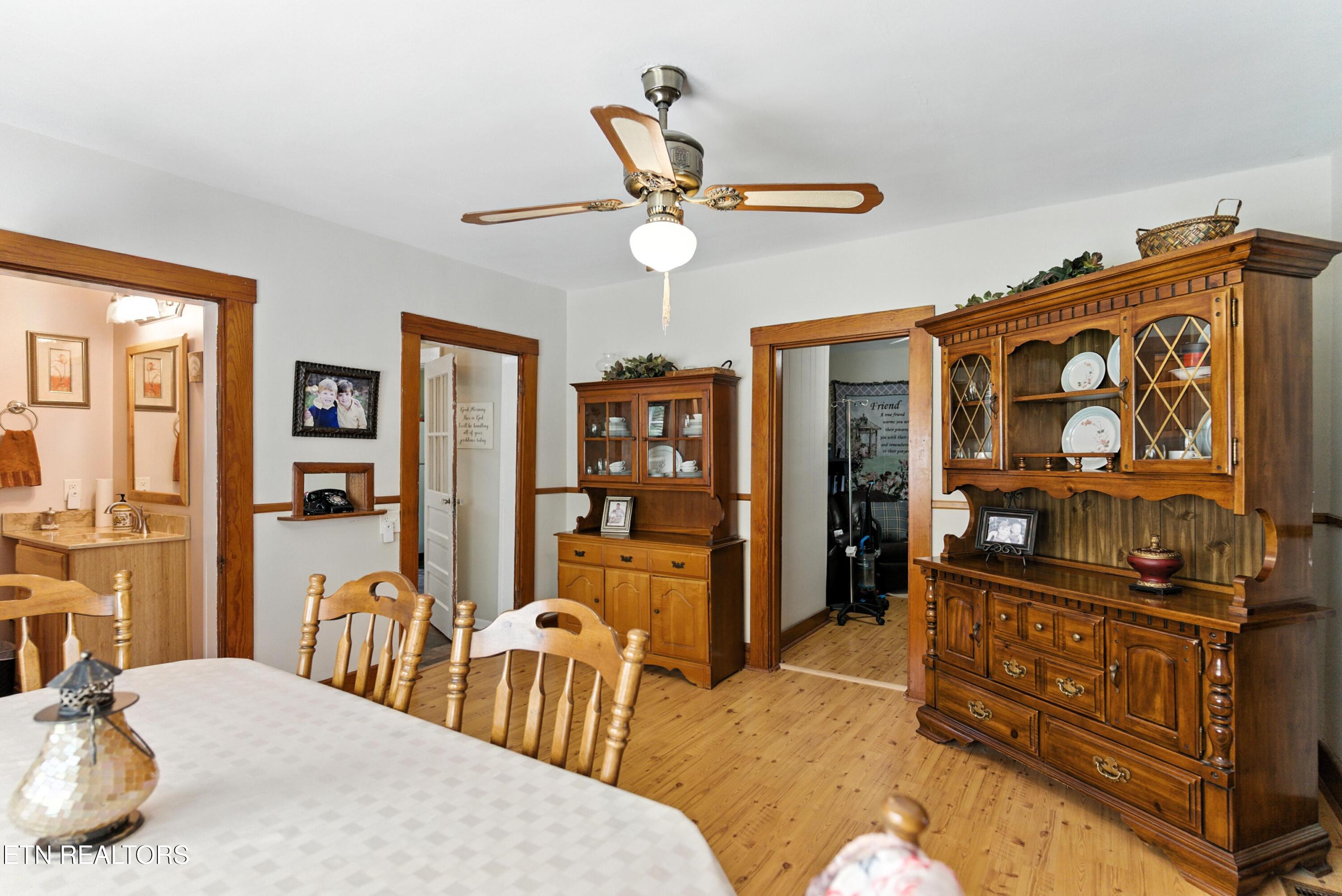 125 Barnes Lane Strawberry Plains TN 37871