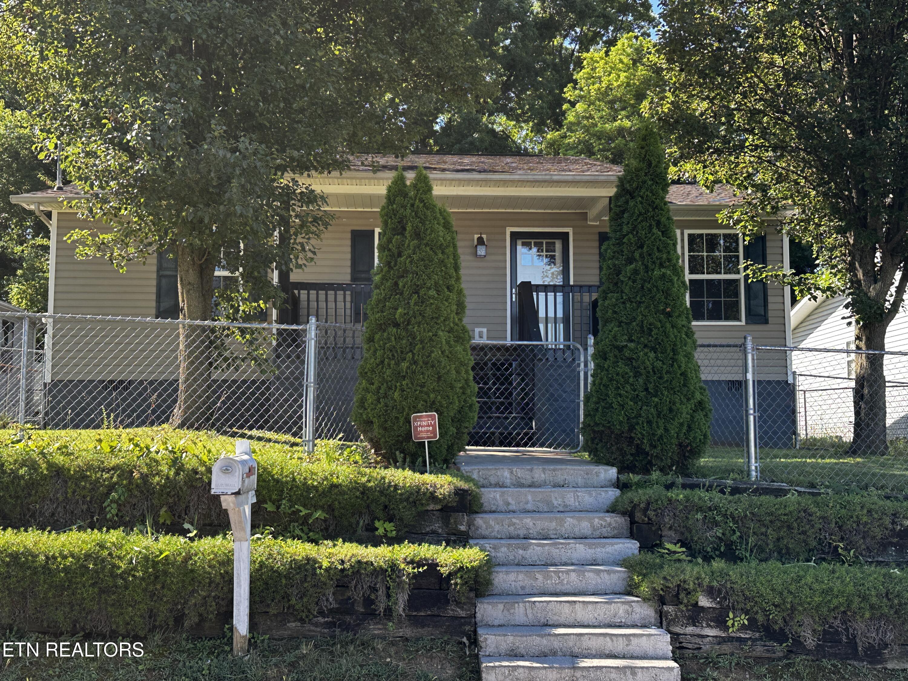 2006 Mccroskey Avenue Knoxville TN 37917