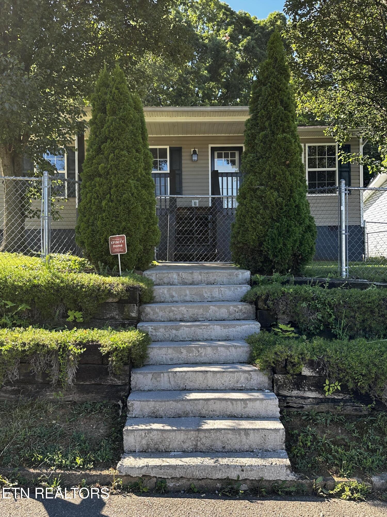 2006 Mccroskey Avenue Knoxville TN 37917
