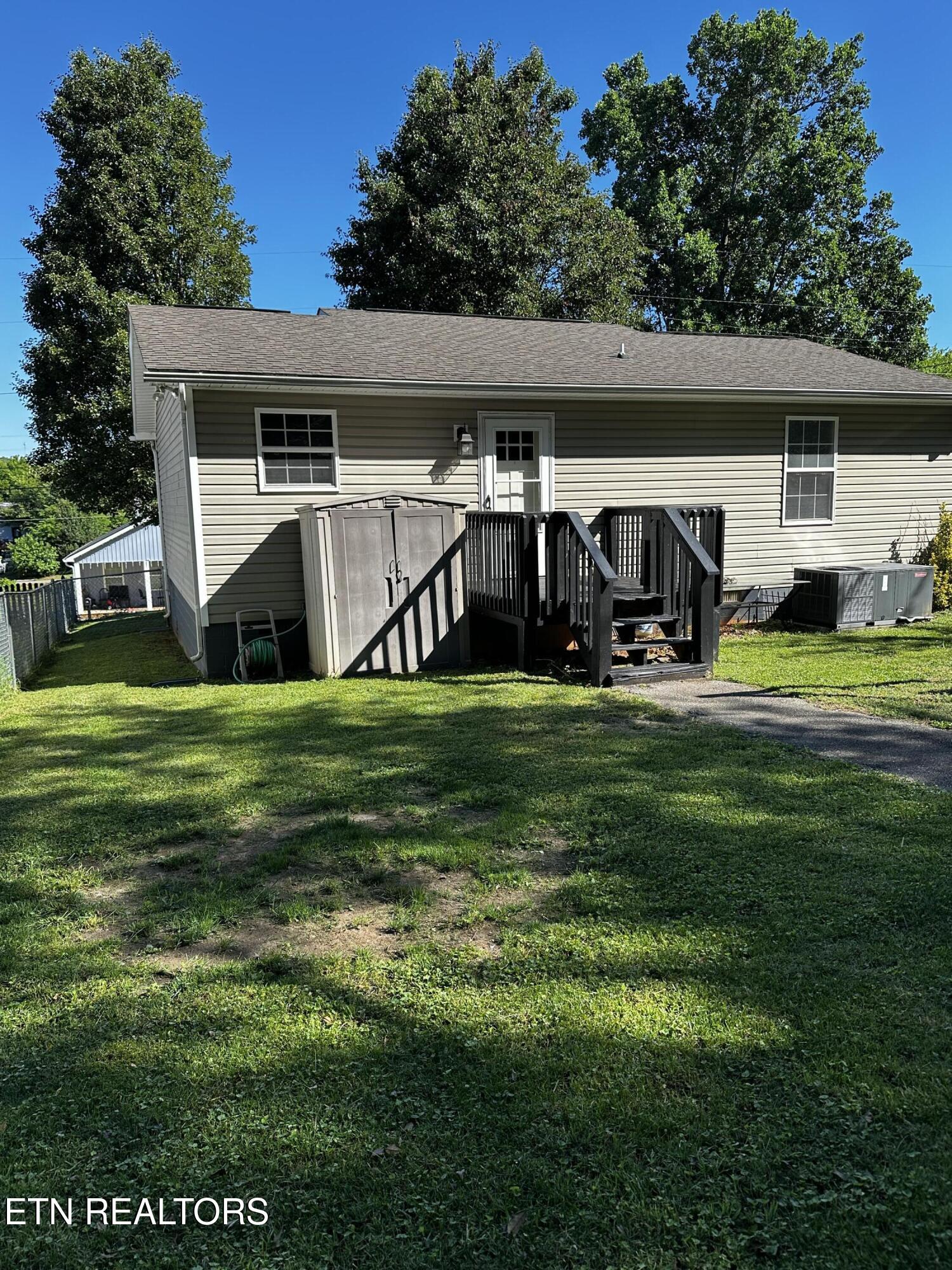 2006 Mccroskey Avenue Knoxville TN 37917