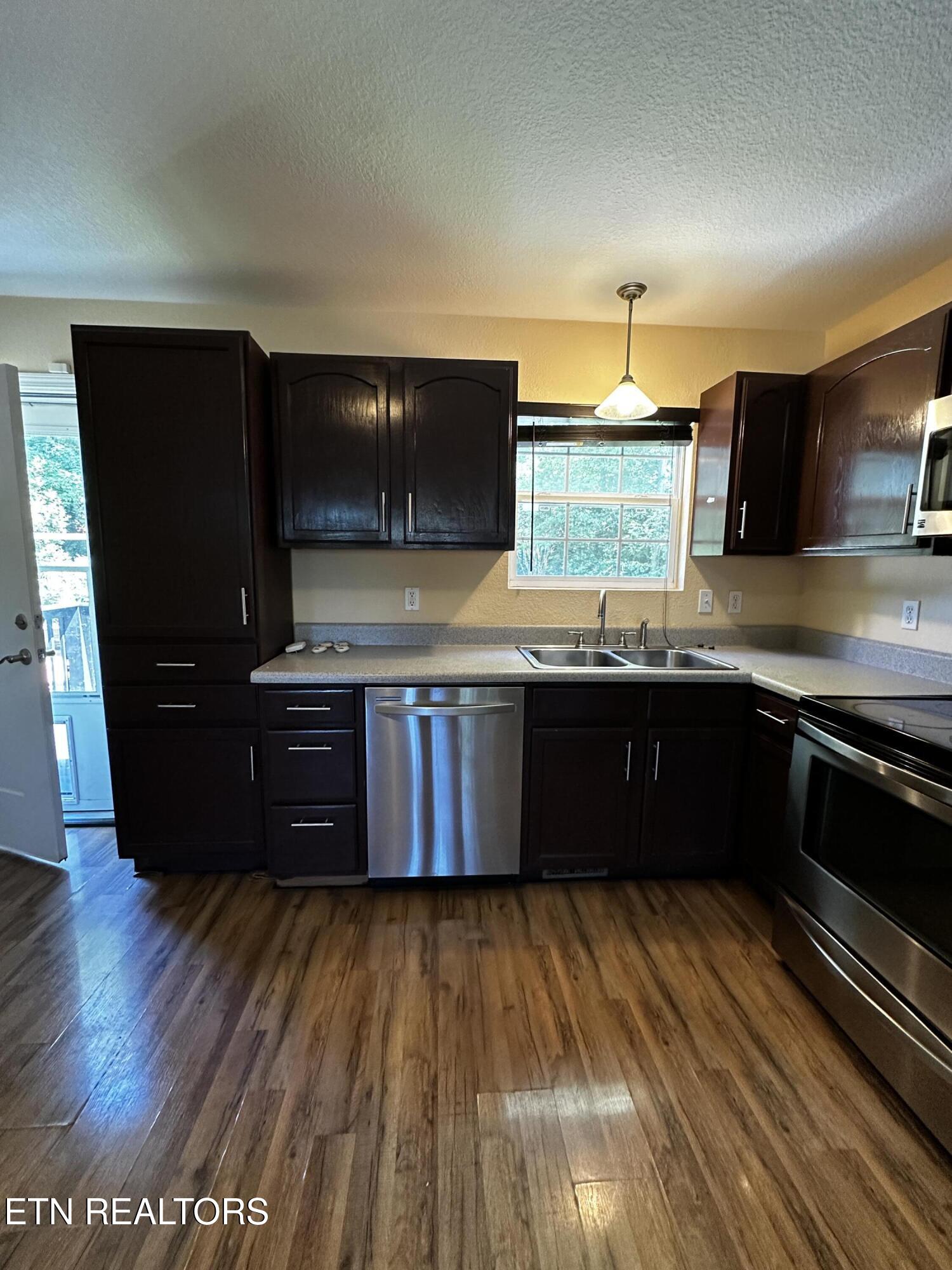 2006 Mccroskey Avenue Knoxville TN 37917