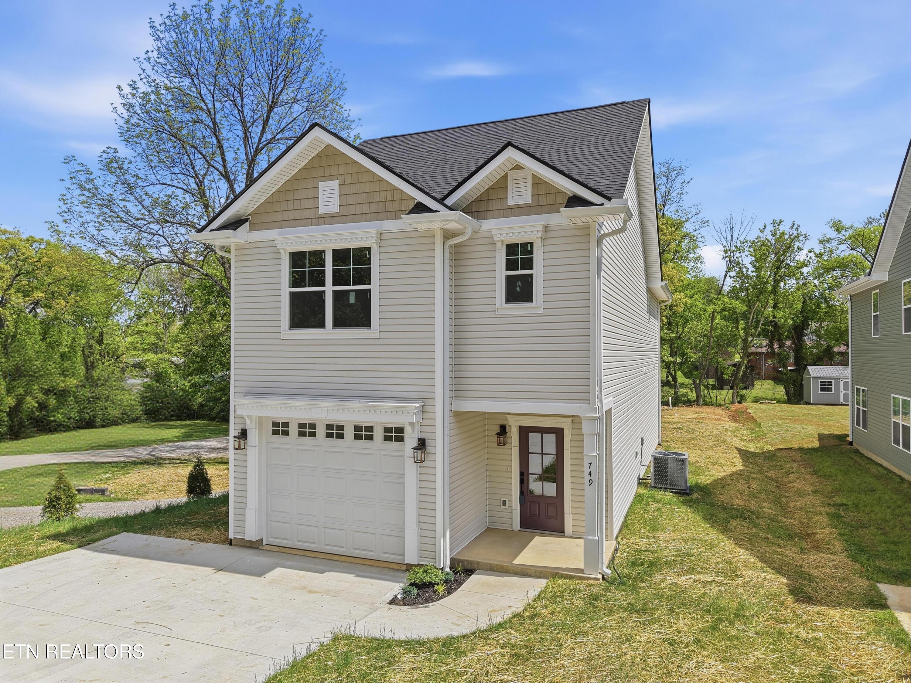 749 Maple Grove Street Maryville TN 37801