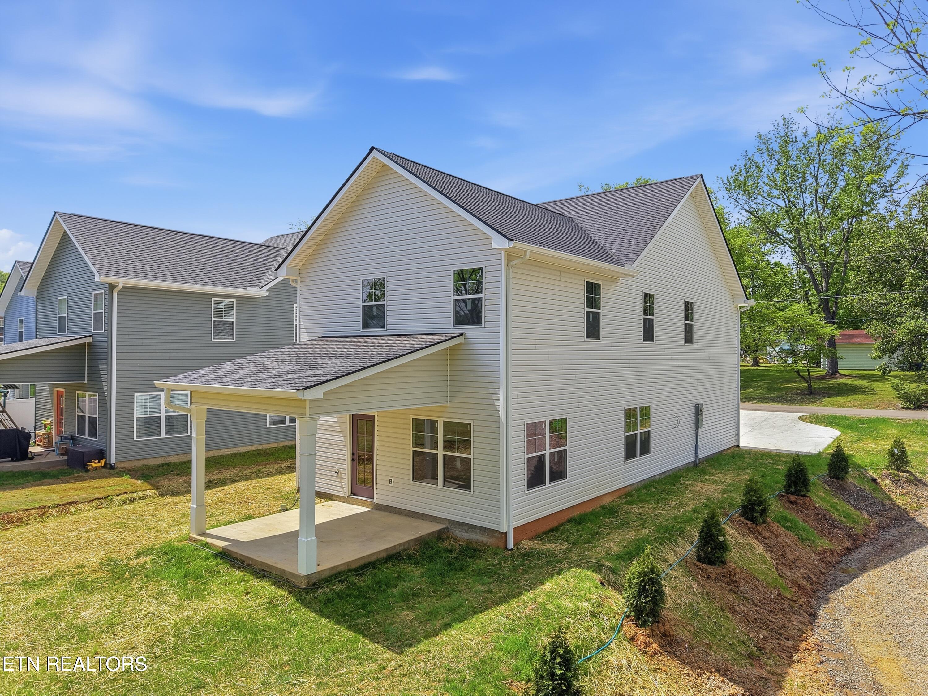 749 Maple Grove Street Maryville TN 37801