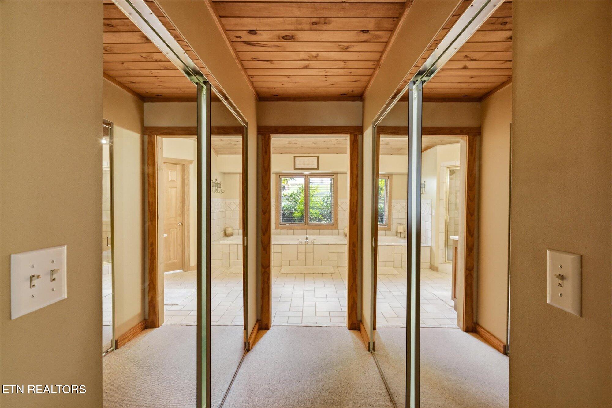 2114 Bridge View Drive Dandridge TN 37725
