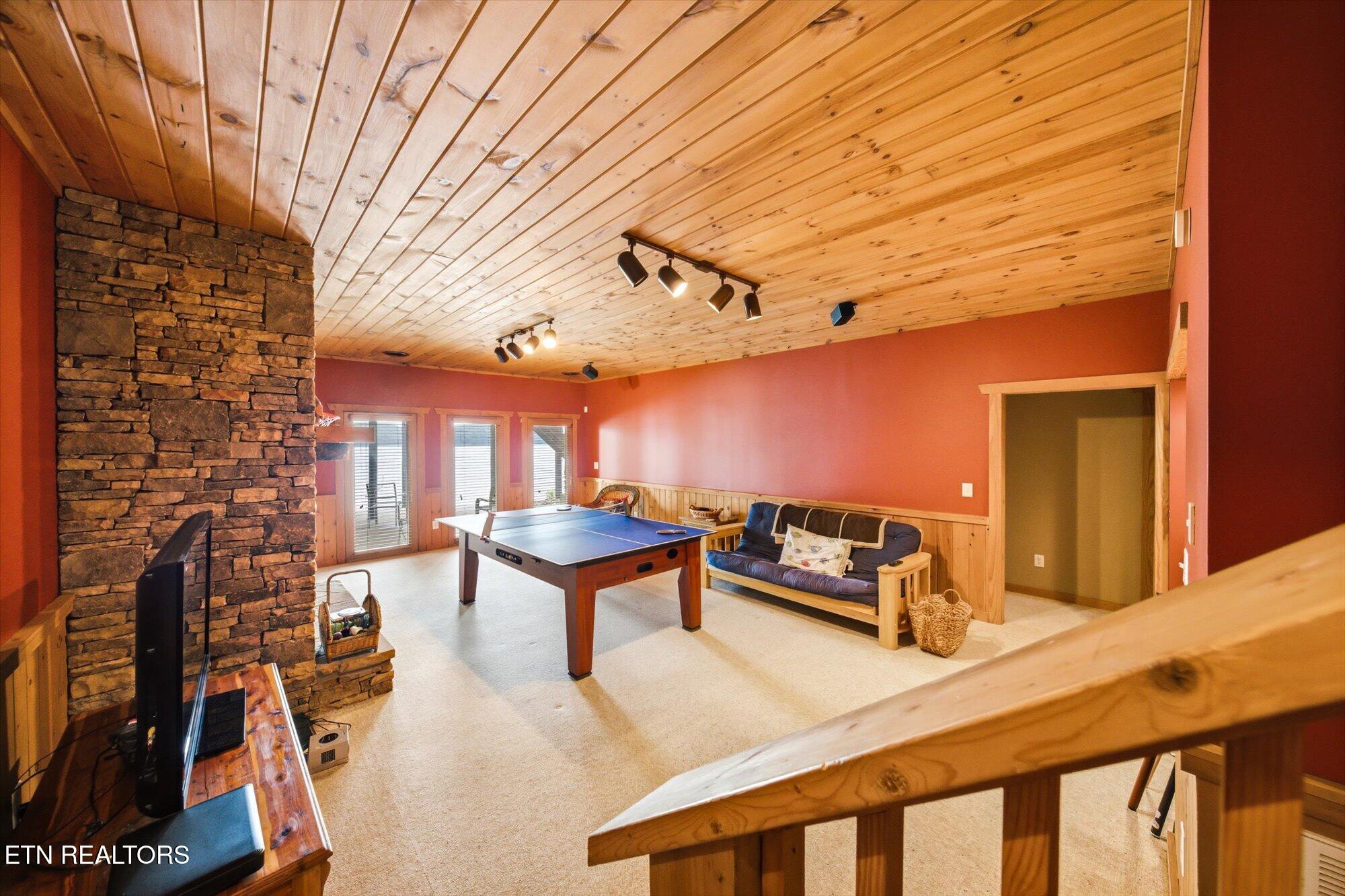 2114 Bridge View Drive Dandridge TN 37725