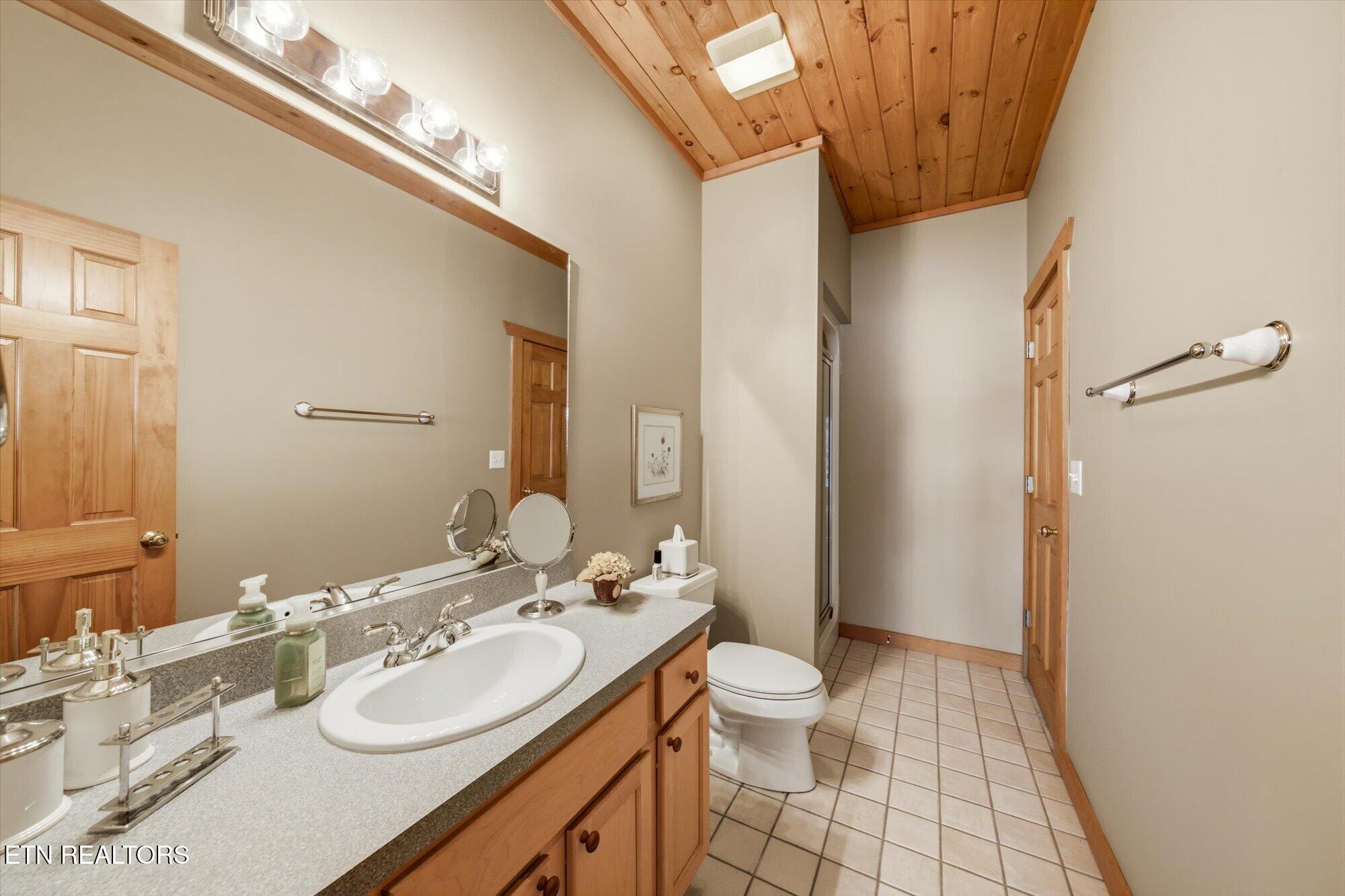 2114 Bridge View Drive Dandridge TN 37725
