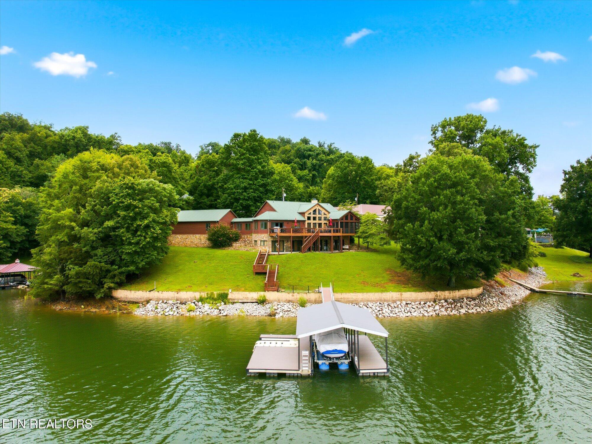 2114 Bridge View Drive Dandridge TN 37725
