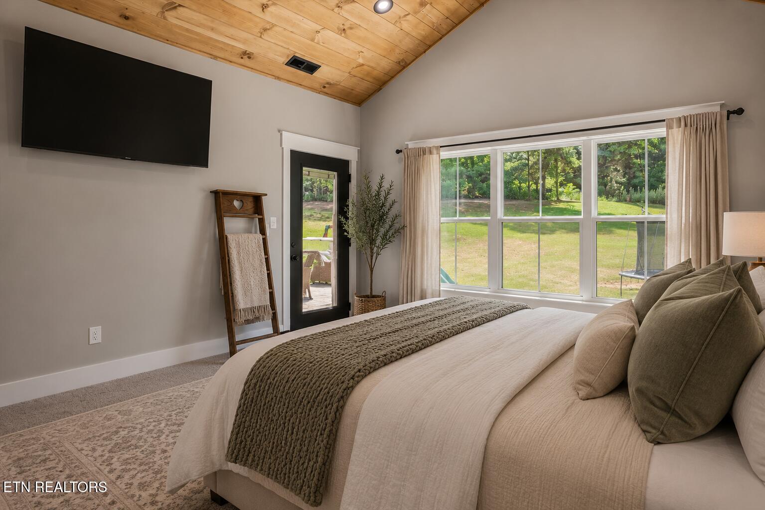 4368 Vinegar Valley Road Friendsville TN 37737
