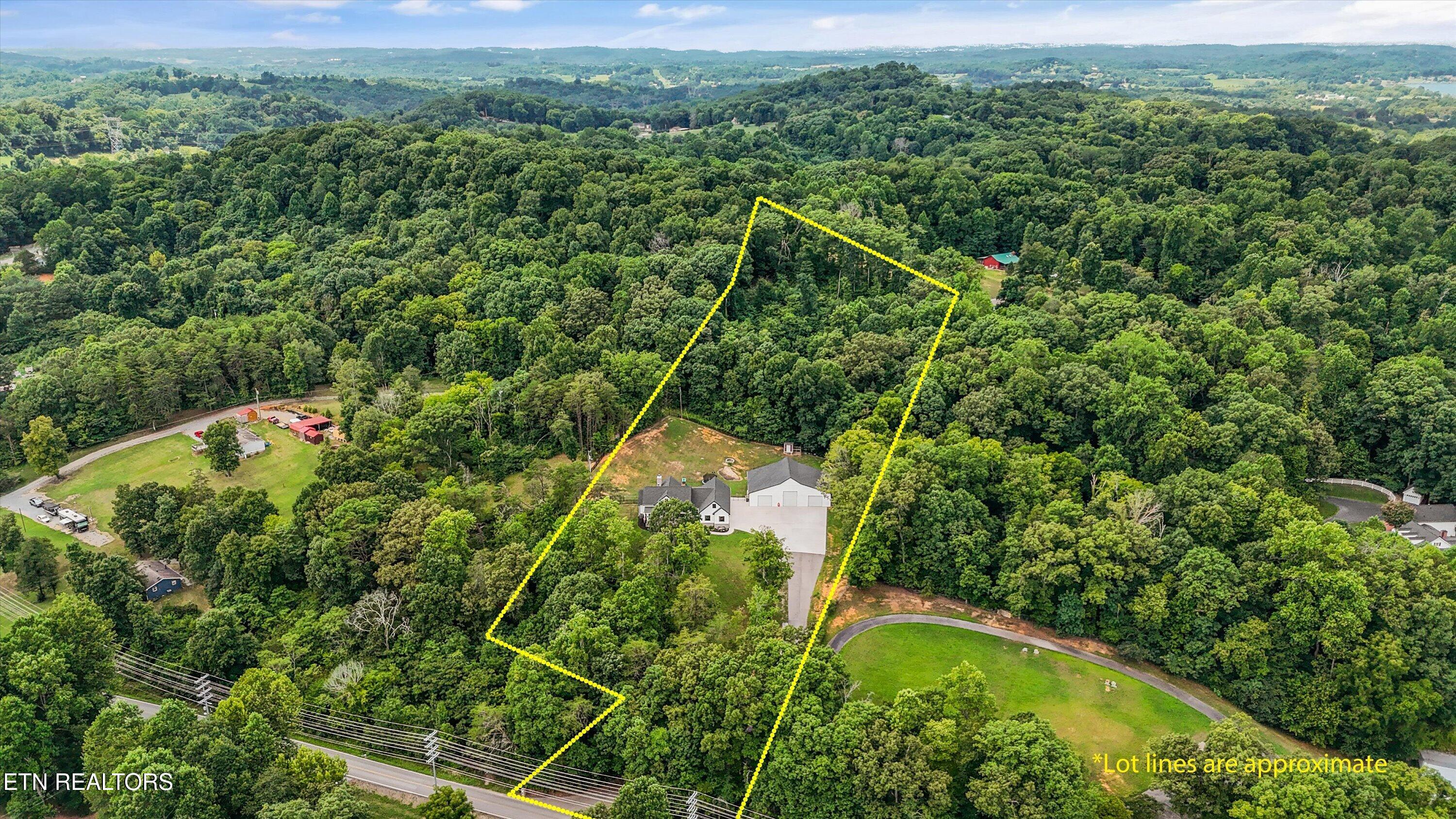 4368 Vinegar Valley Road Friendsville TN 37737