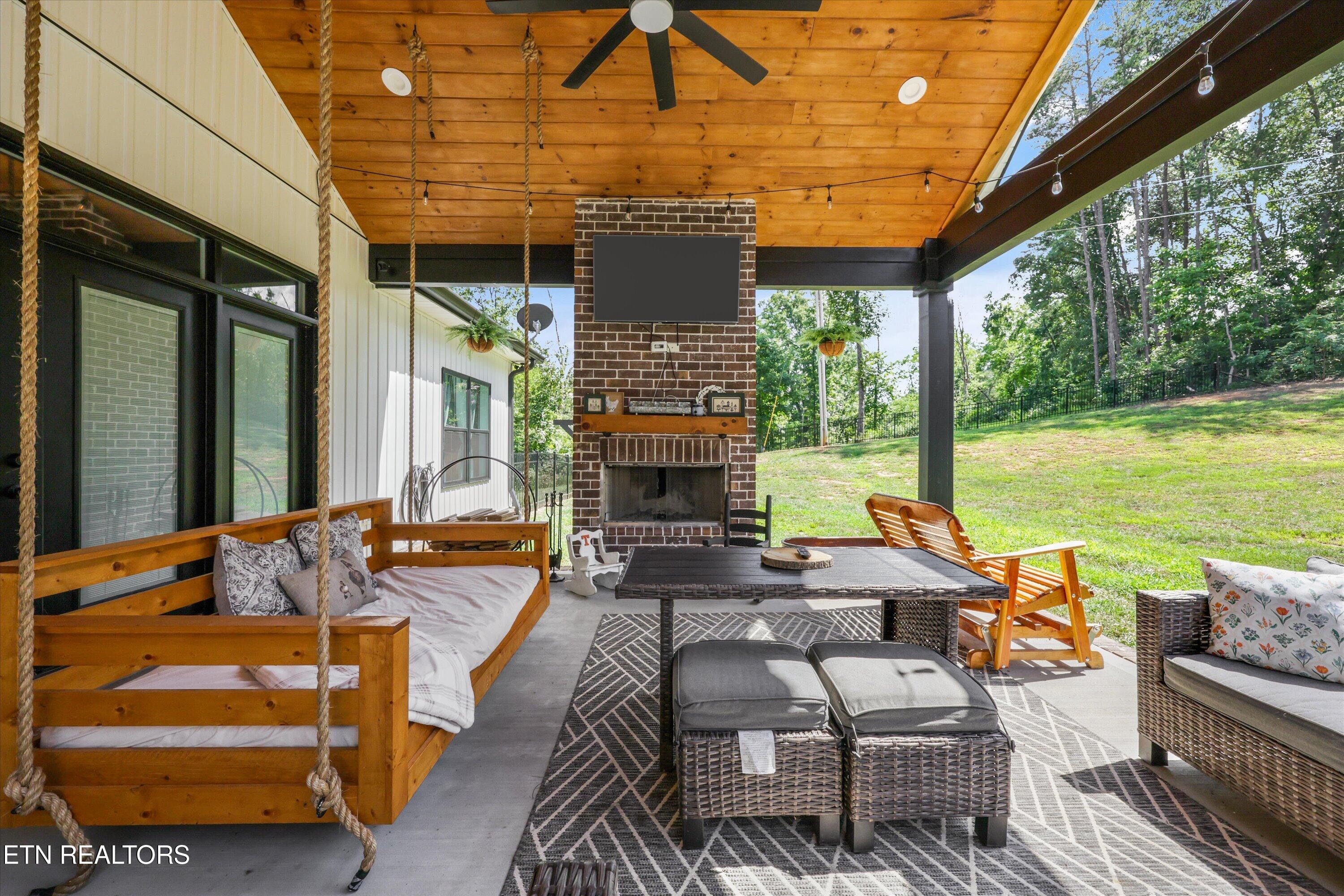4368 Vinegar Valley Road Friendsville TN 37737