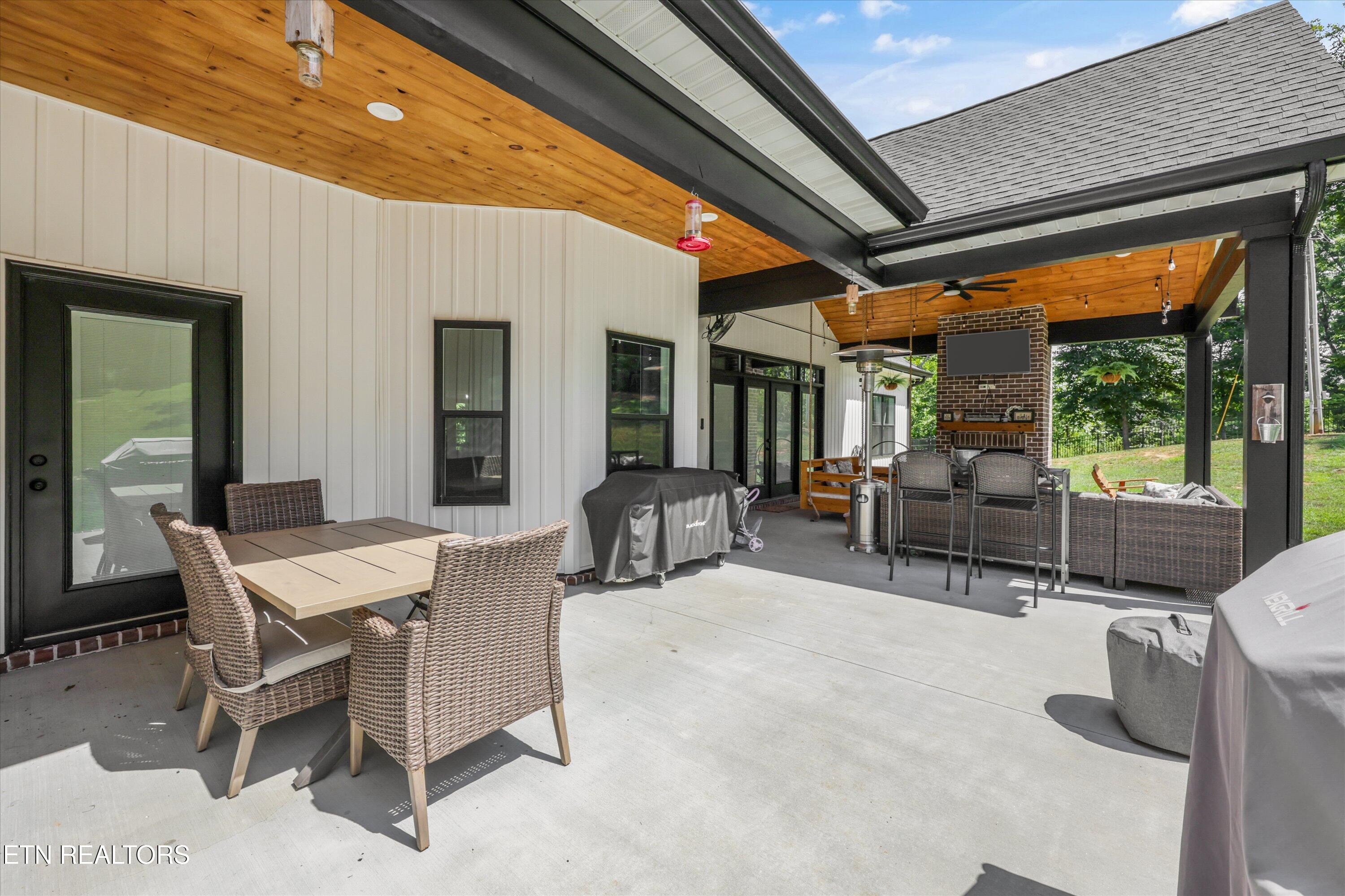 4368 Vinegar Valley Road Friendsville TN 37737