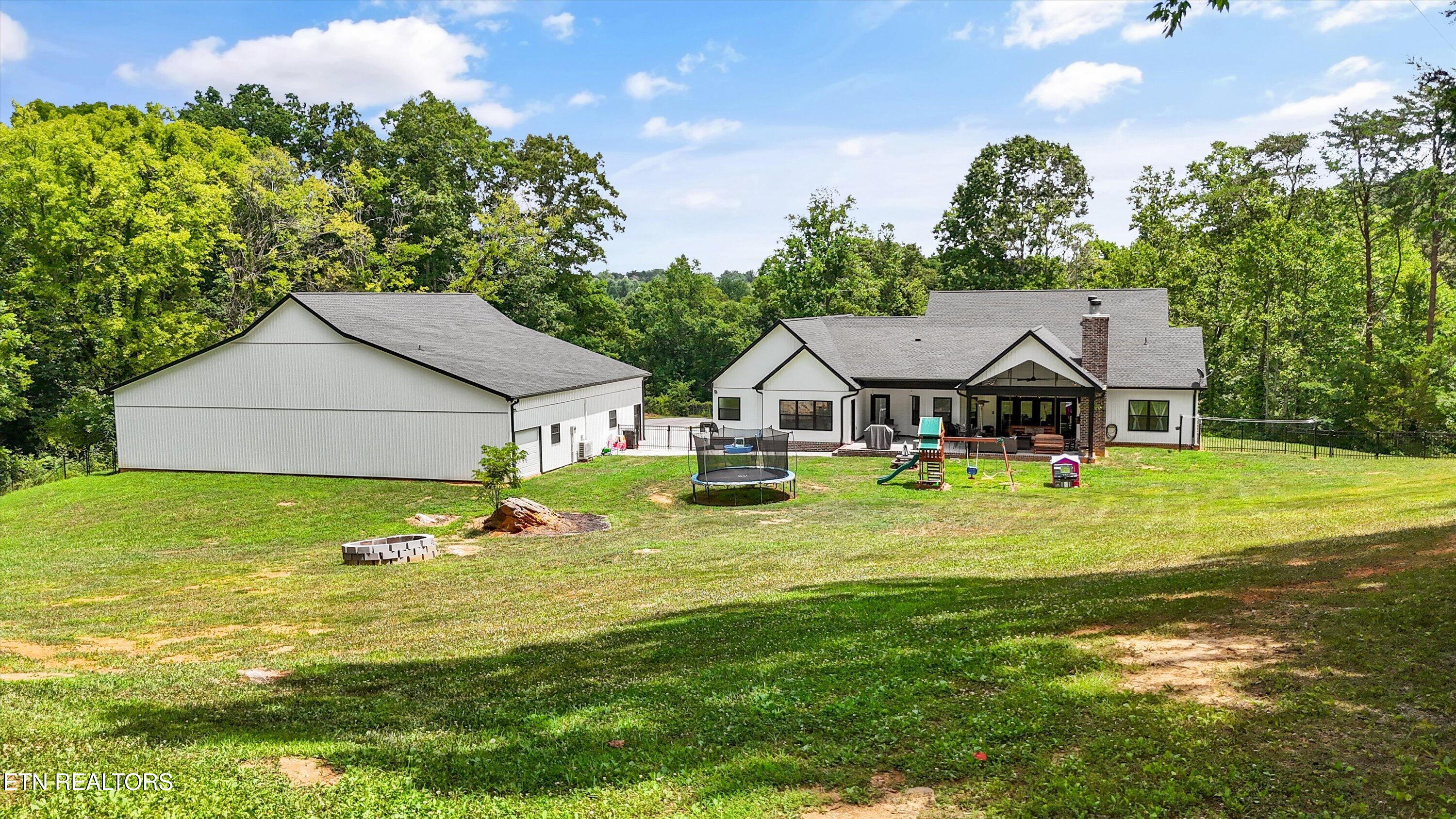4368 Vinegar Valley Road Friendsville TN 37737