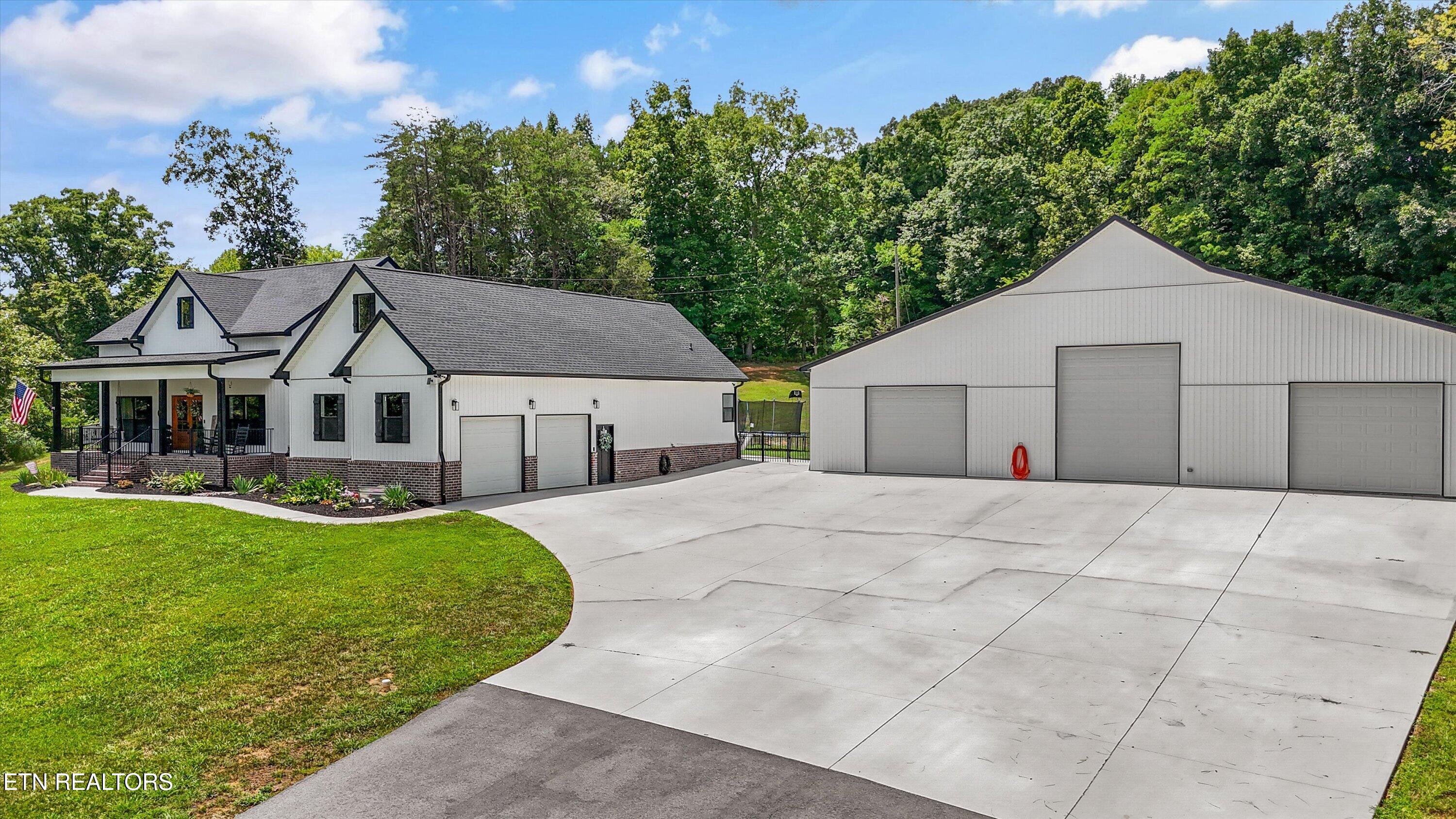 4368 Vinegar Valley Road Friendsville TN 37737