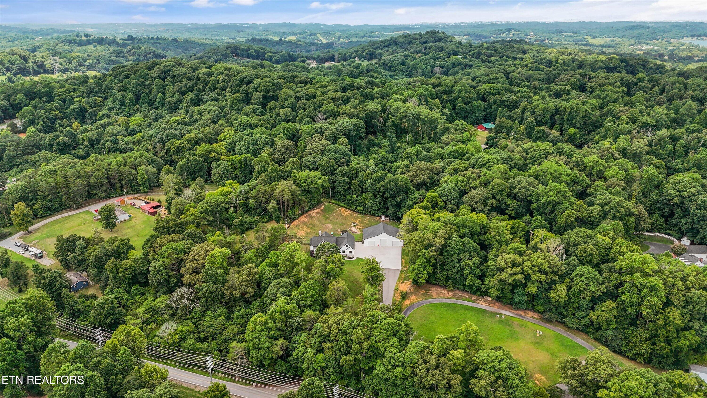 4368 Vinegar Valley Road Friendsville TN 37737