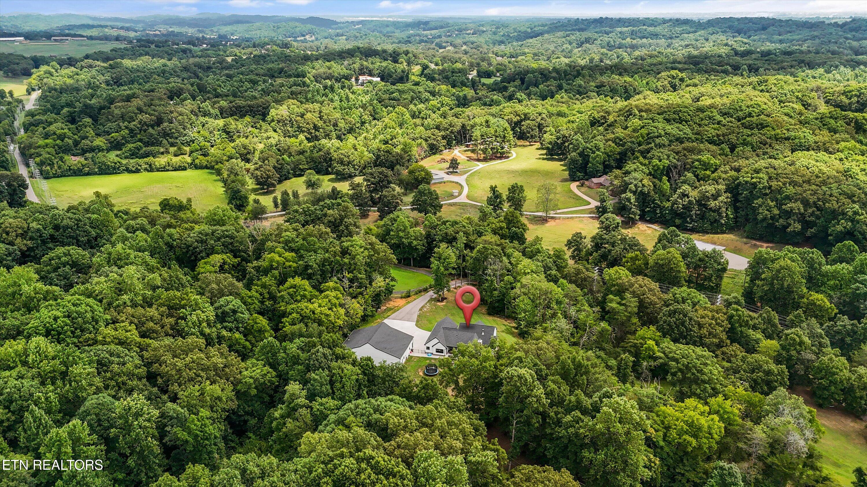 4368 Vinegar Valley Road Friendsville TN 37737