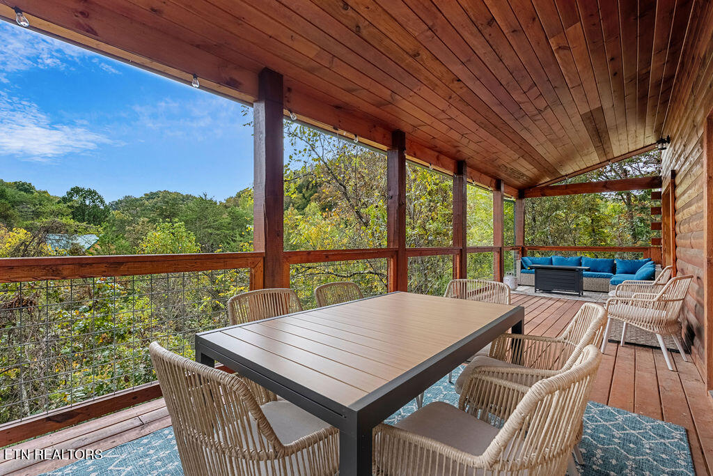 1611 White Halo Court Sevierville TN 37876